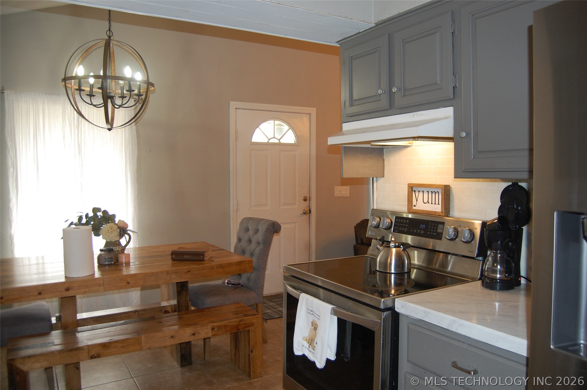 608 Pine Street Property Photo 12