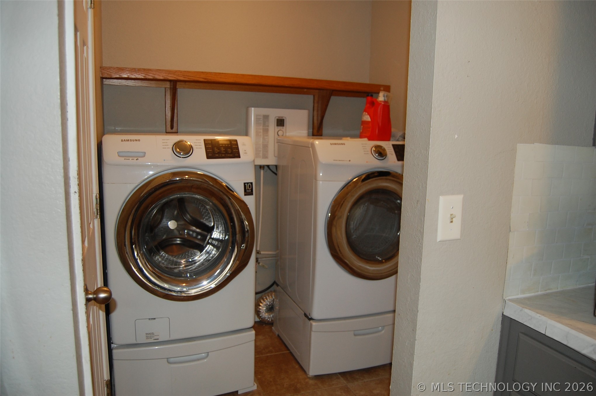 608 Pine Street Property Photo 15