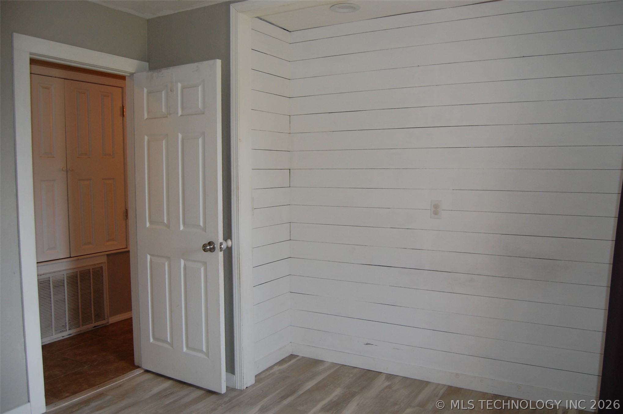 608 Pine Street Property Photo 17