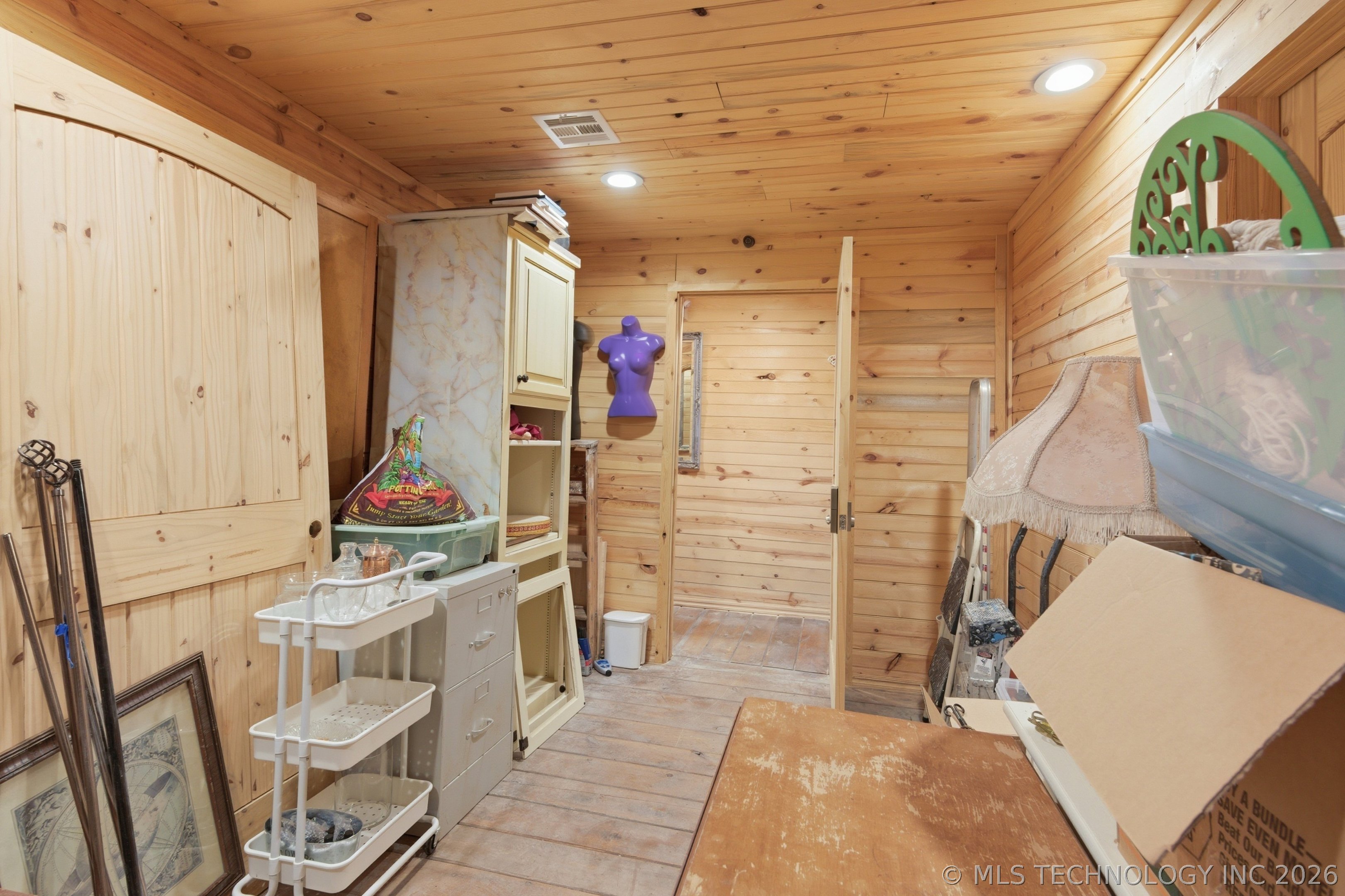 131 N Lee Property Photo 14
