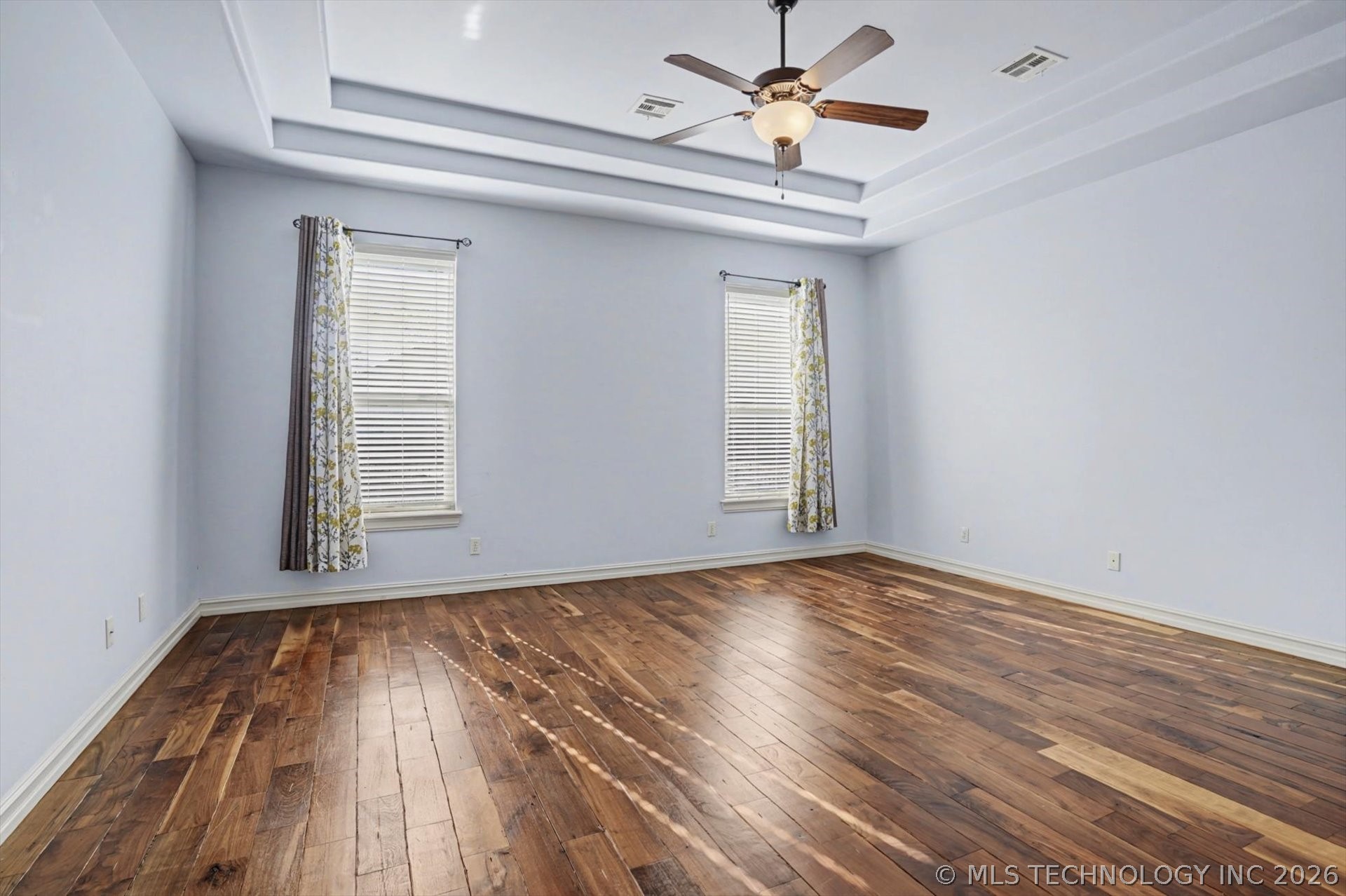 1639 W Plymouth Place Property Photo 15