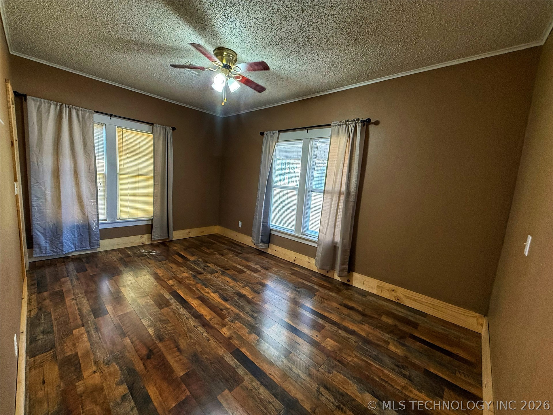 715 N Burgess Property Photo 10