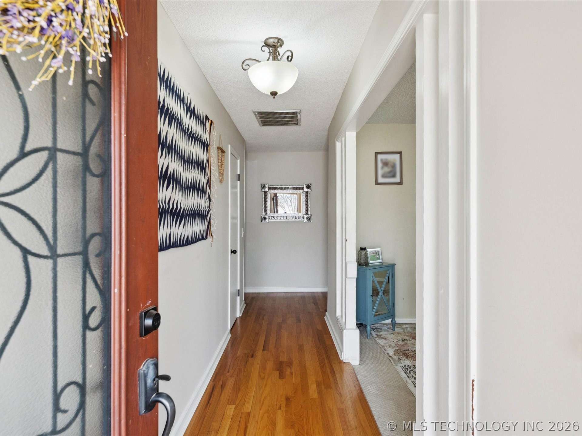 1713 W Van Buren Court Property Photo 8