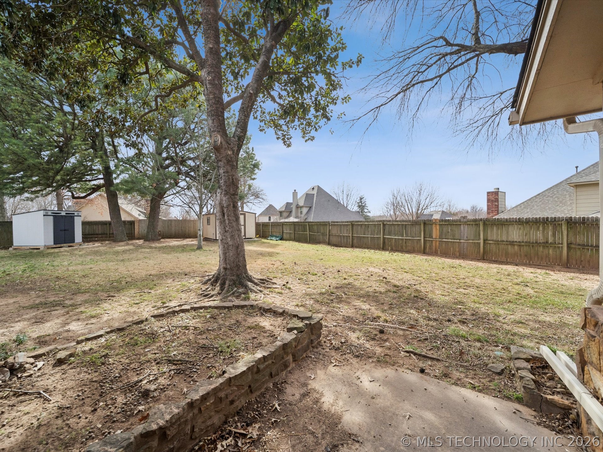 1713 W Van Buren Court Property Photo 32