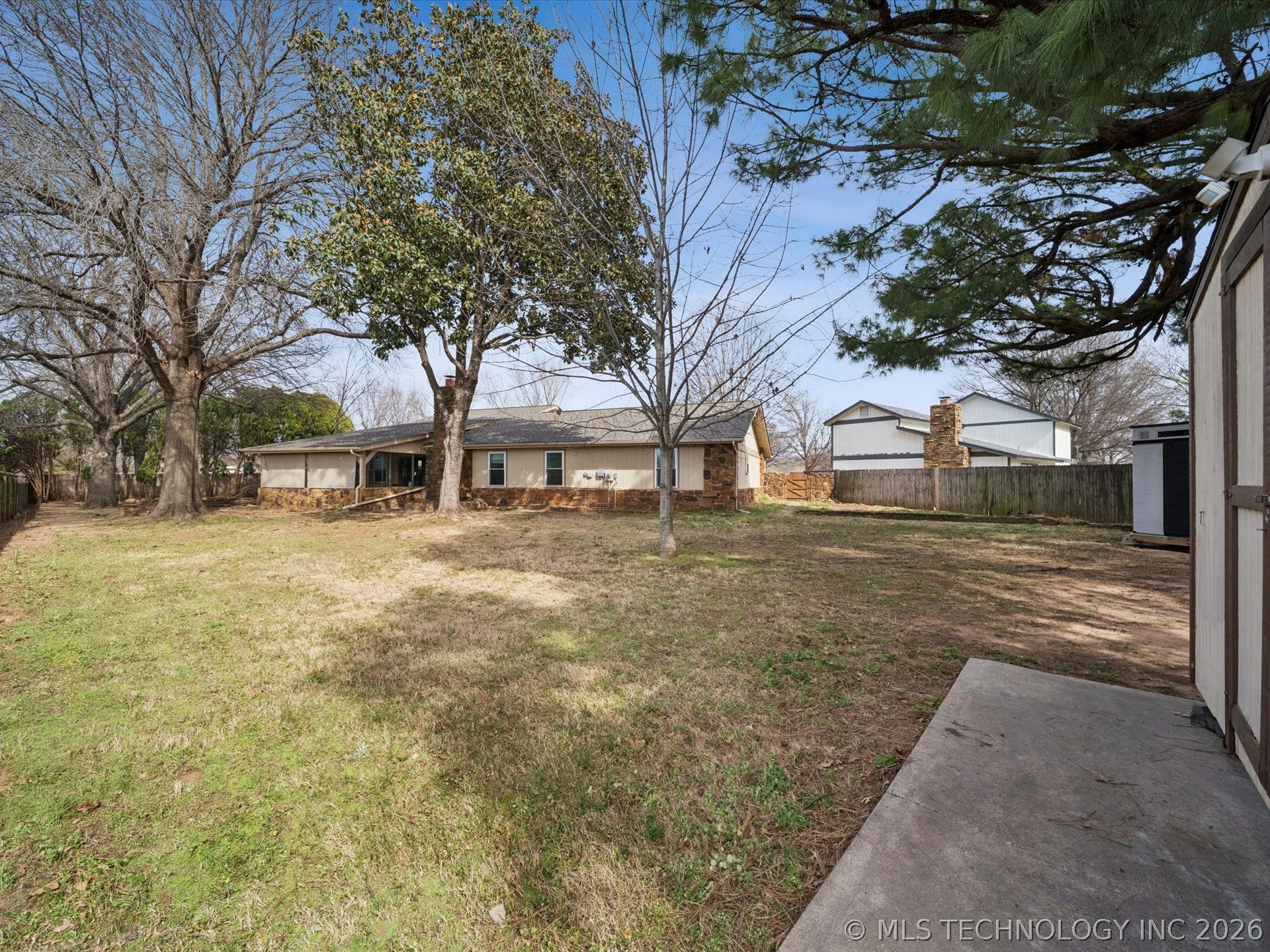 1713 W Van Buren Court Property Photo 35