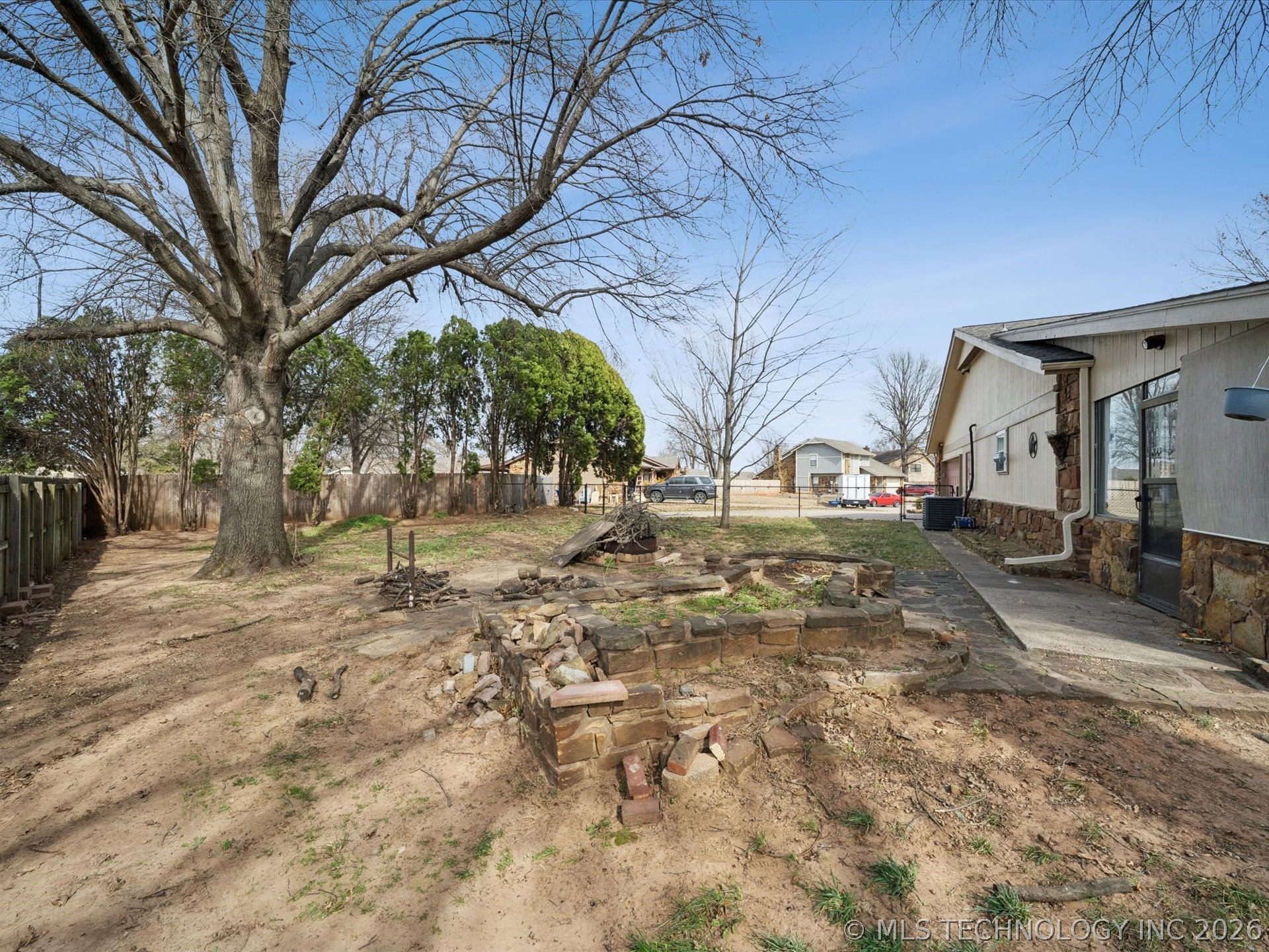 1713 W Van Buren Court Property Photo 37