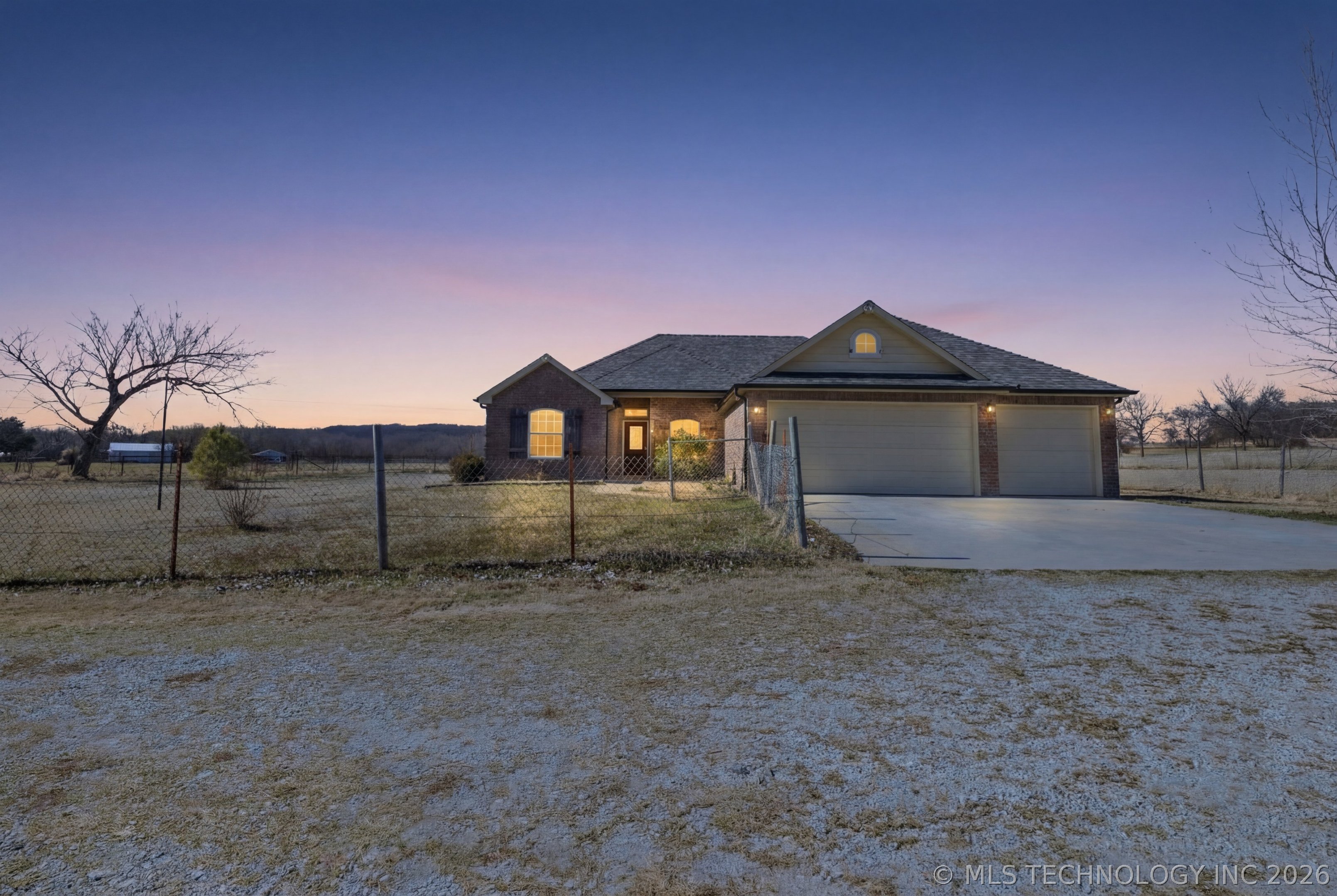 3025 Grimes Road Property Photo 1