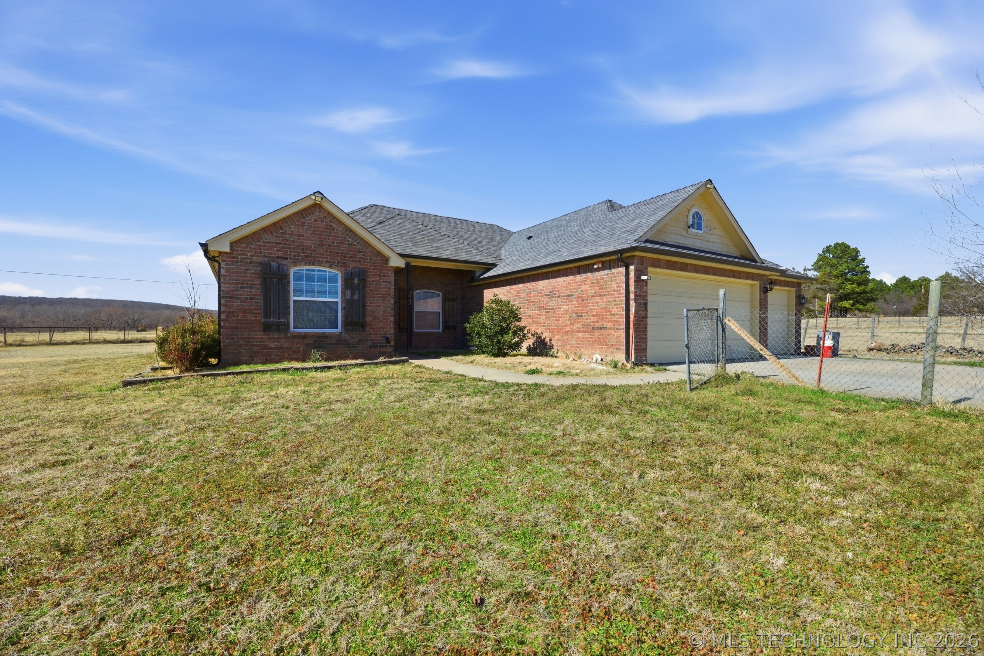 3025 Grimes Road Property Photo 2
