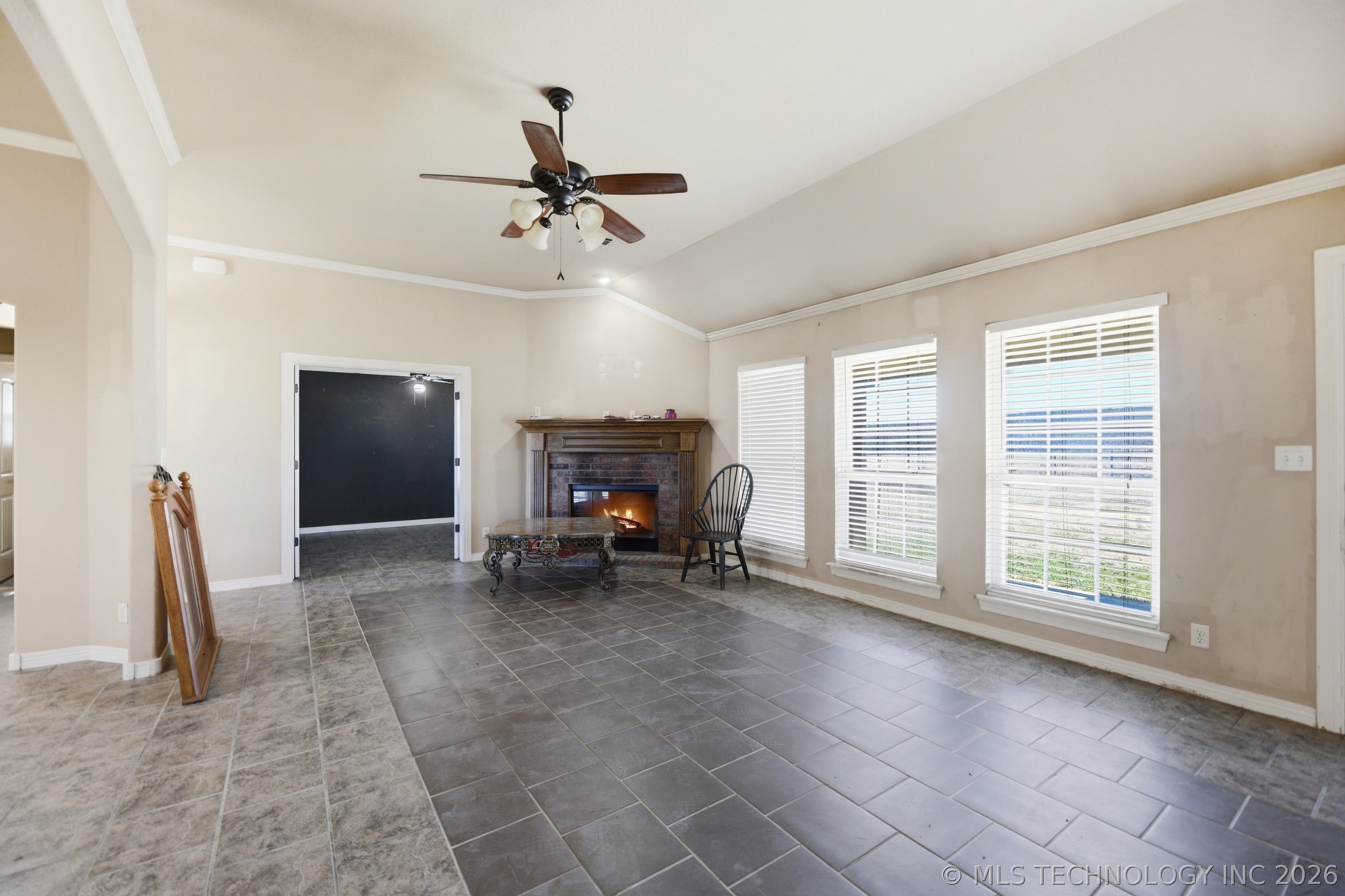 3025 Grimes Road Property Photo 5