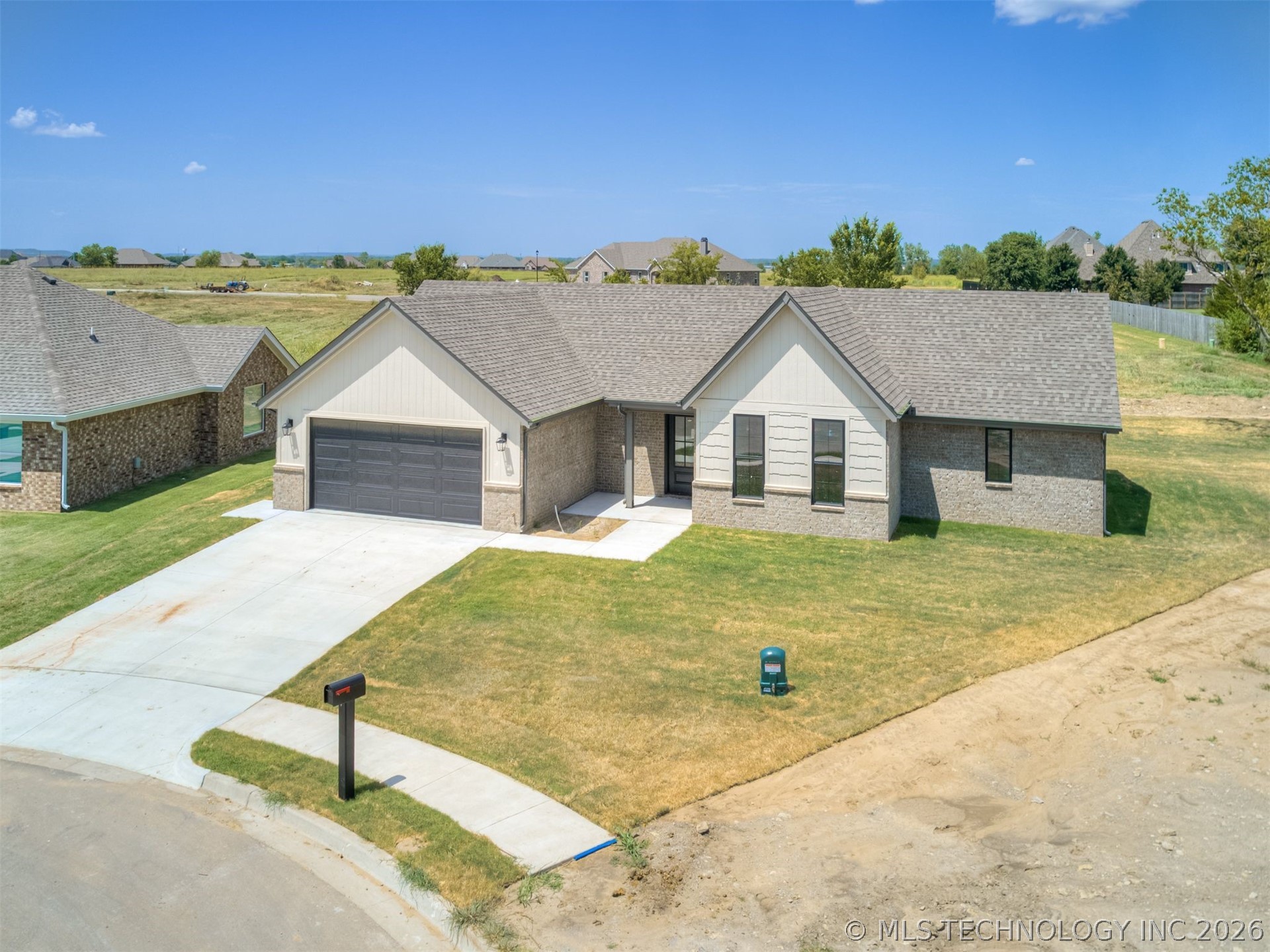 5916 Coldspring Lane Property Photo 5