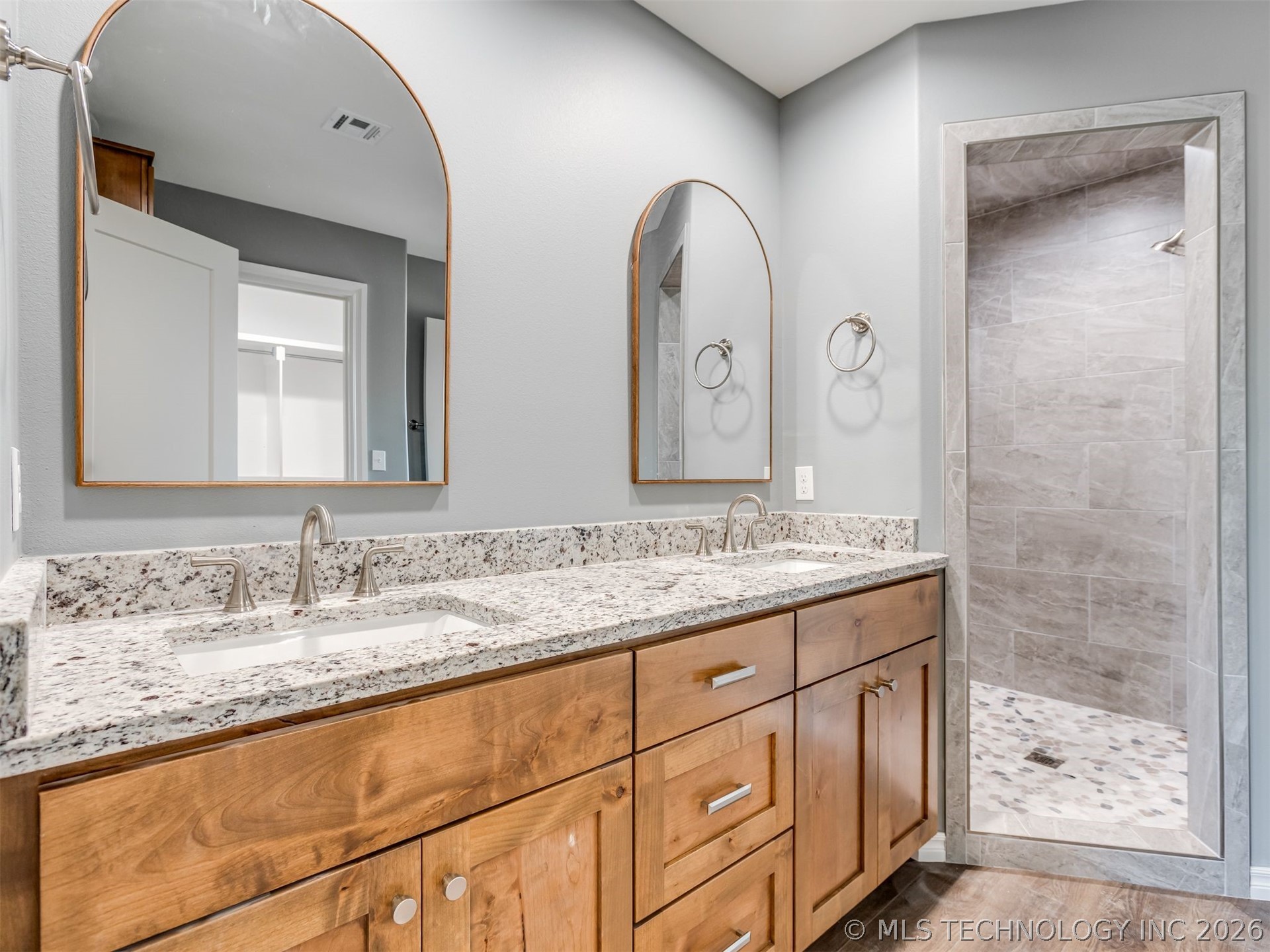 5916 Coldspring Lane Property Photo 24