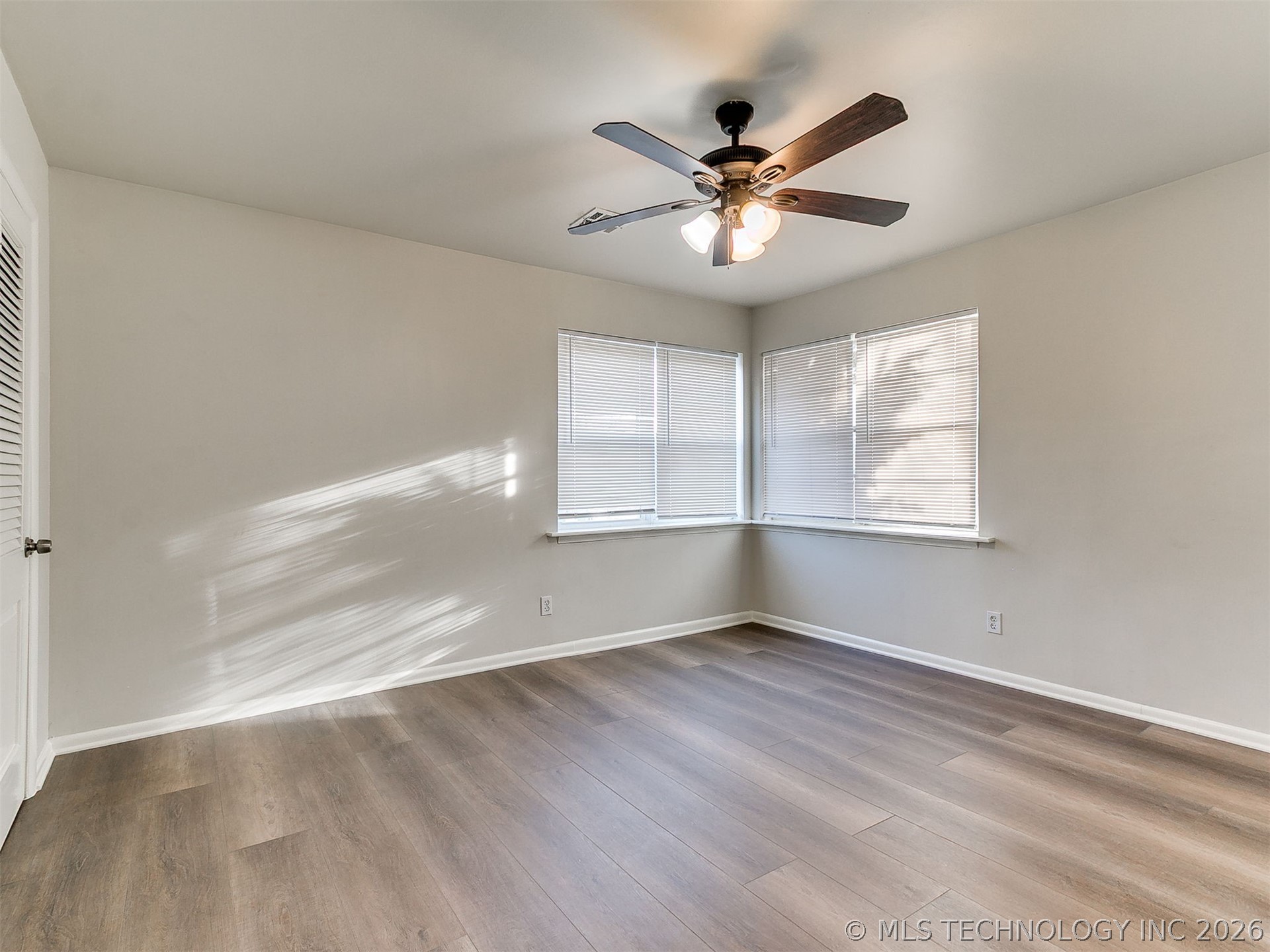 10608 E 21st Place Property Photo 25