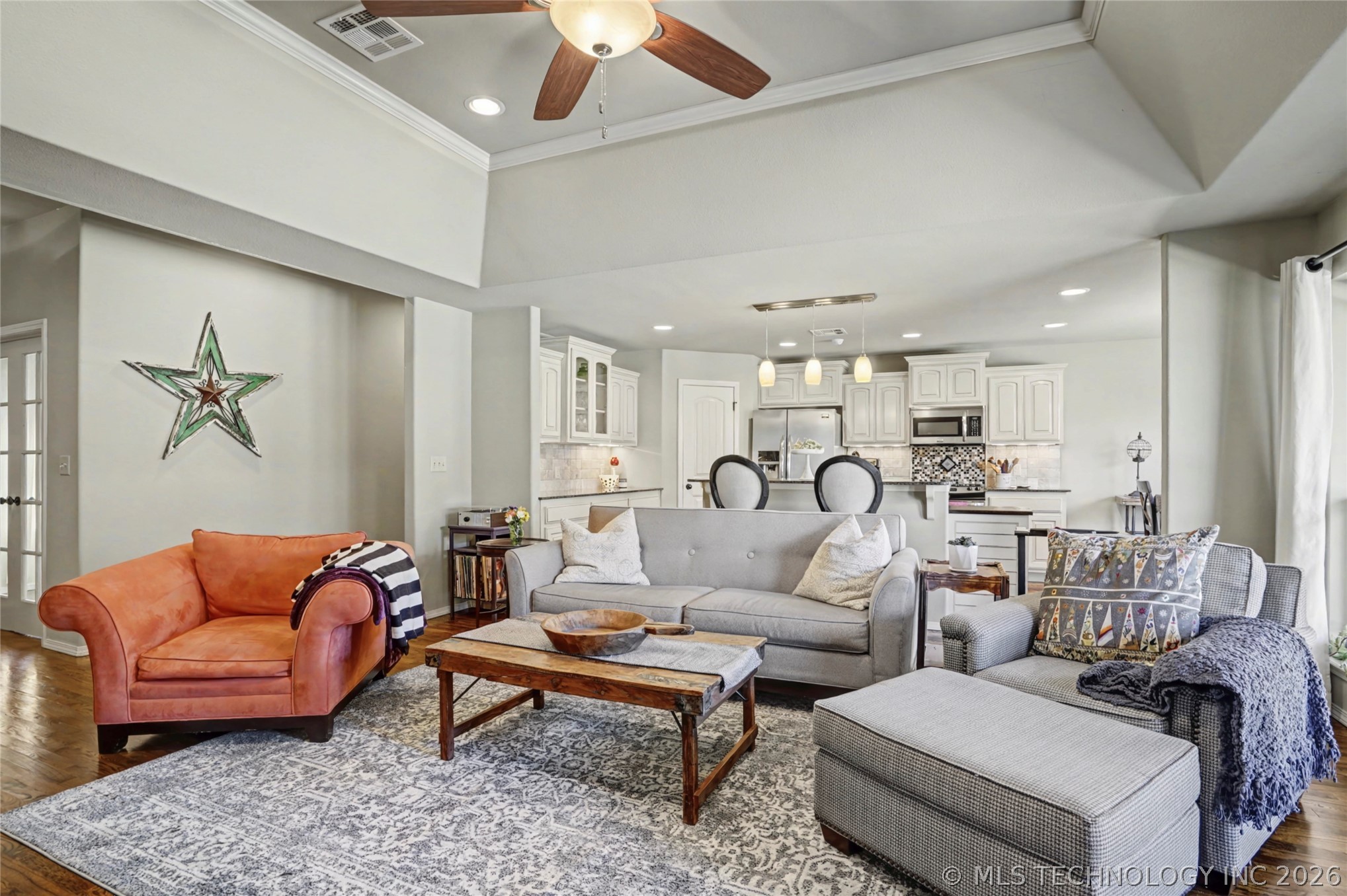 14716 S Justin Avenue Property Photo 5