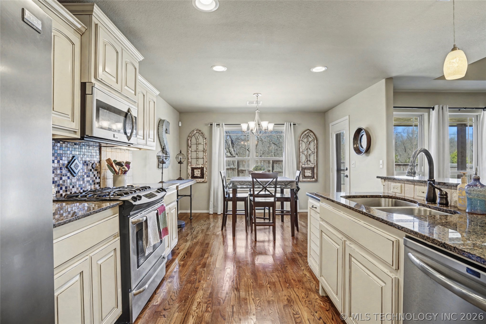 14716 S Justin Avenue Property Photo 9