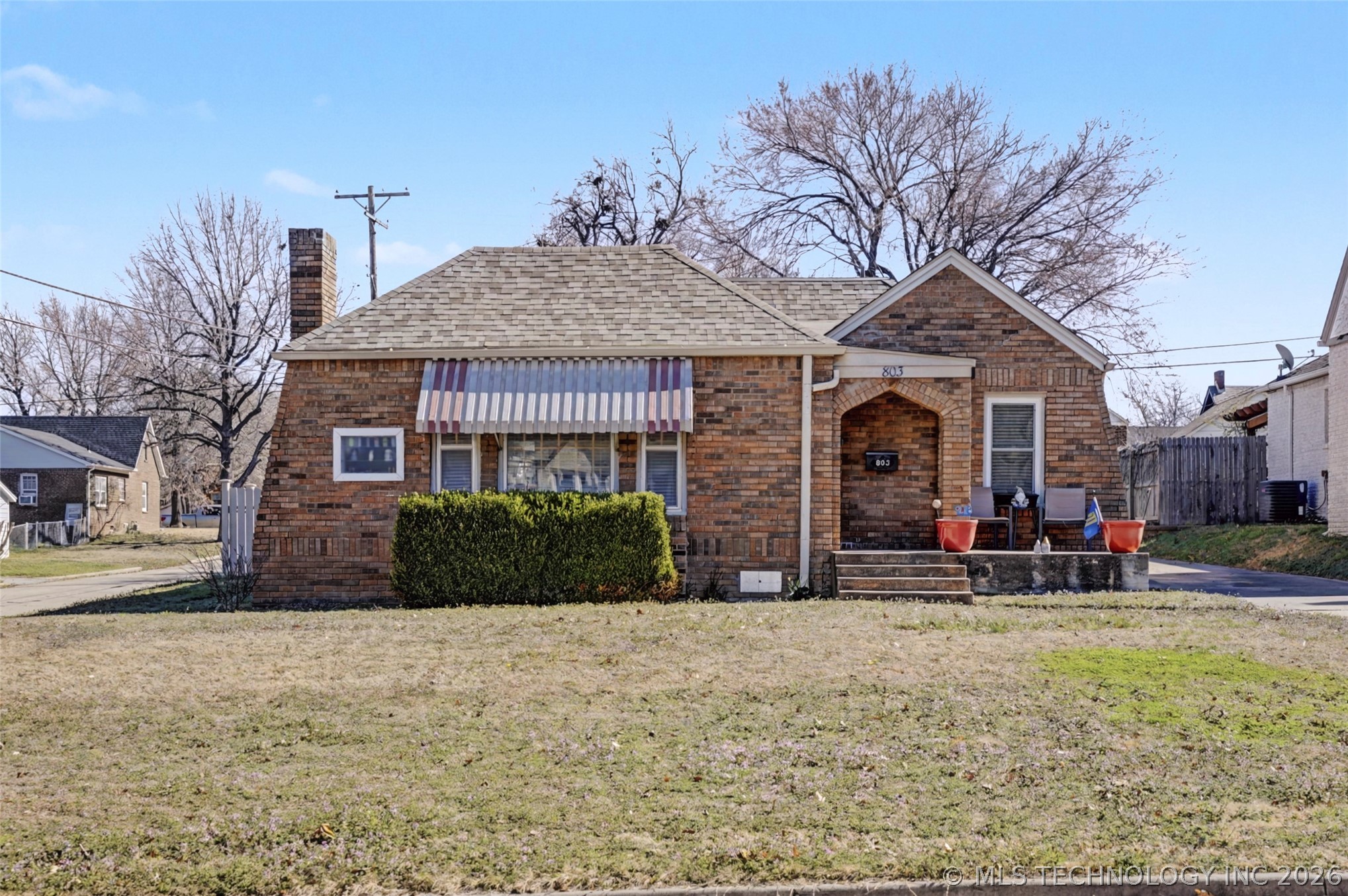803 S Jamestown Avenue Property Photo 2