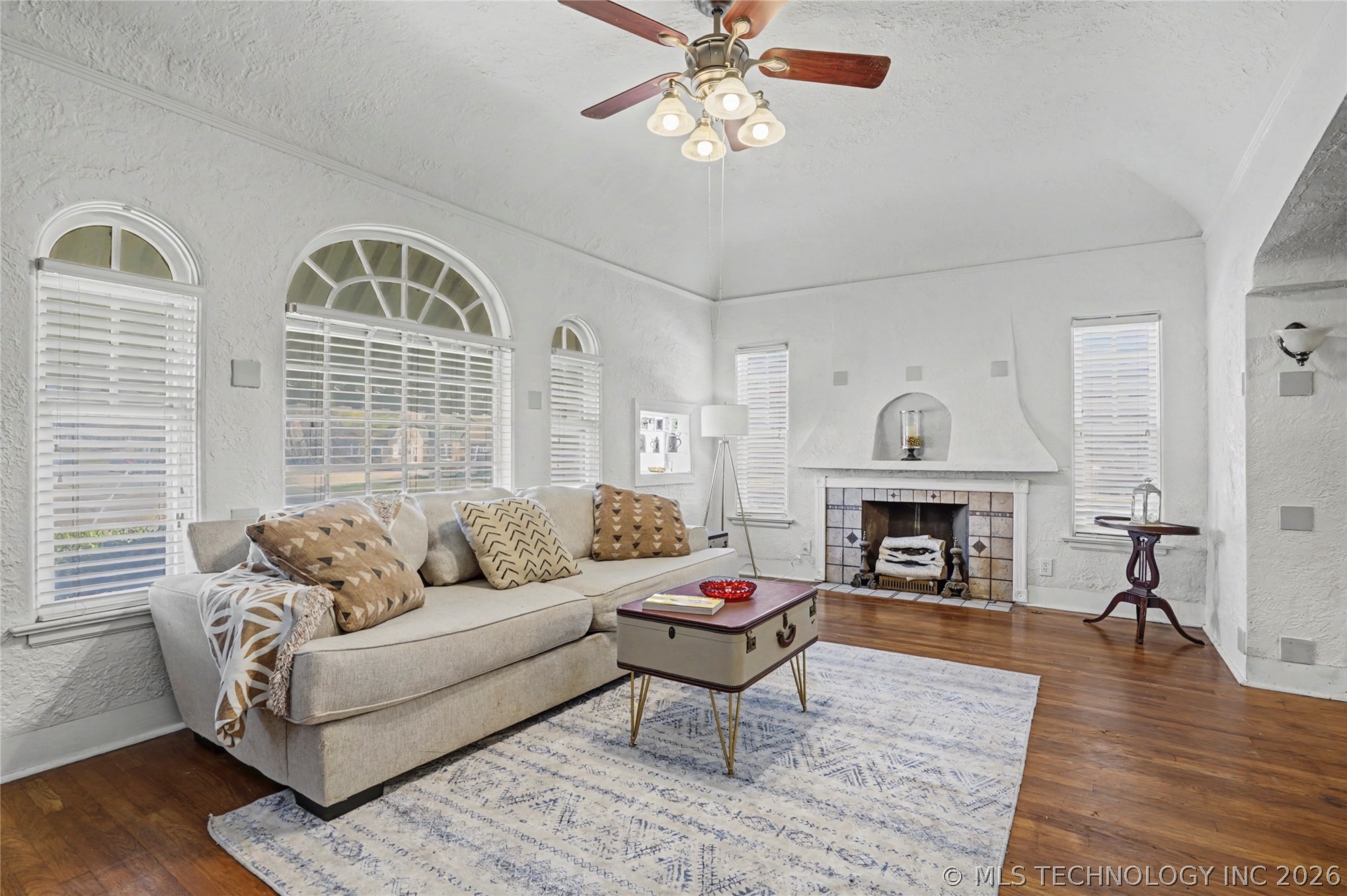 803 S Jamestown Avenue Property Photo 6