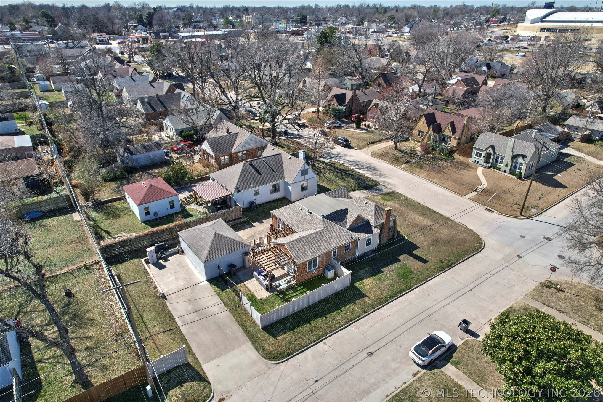 803 S Jamestown Avenue Property Photo 45