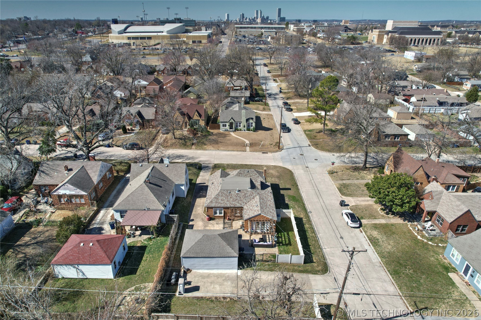 803 S Jamestown Avenue Property Photo 46