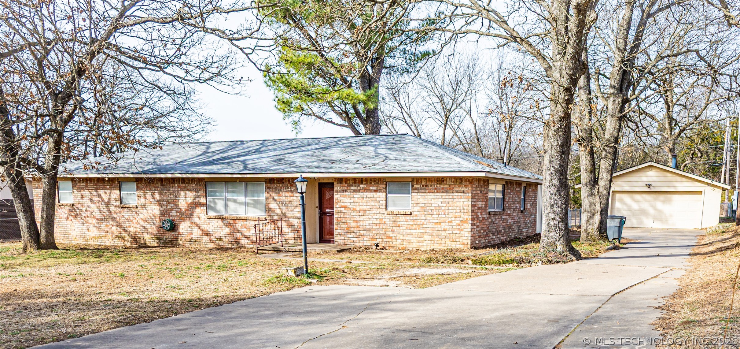 904 S D And H Street Property Photo 1