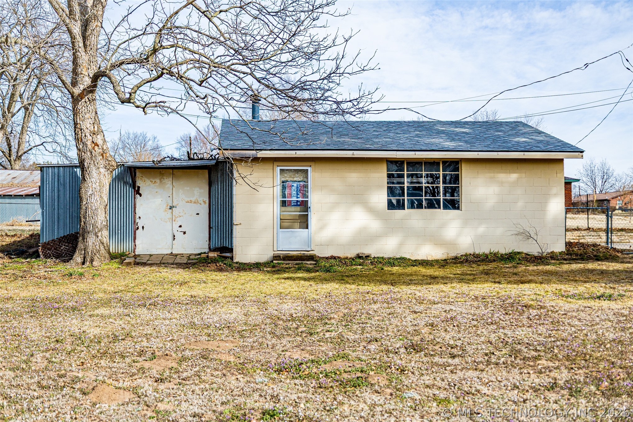 904 S D And H Street Property Photo 6