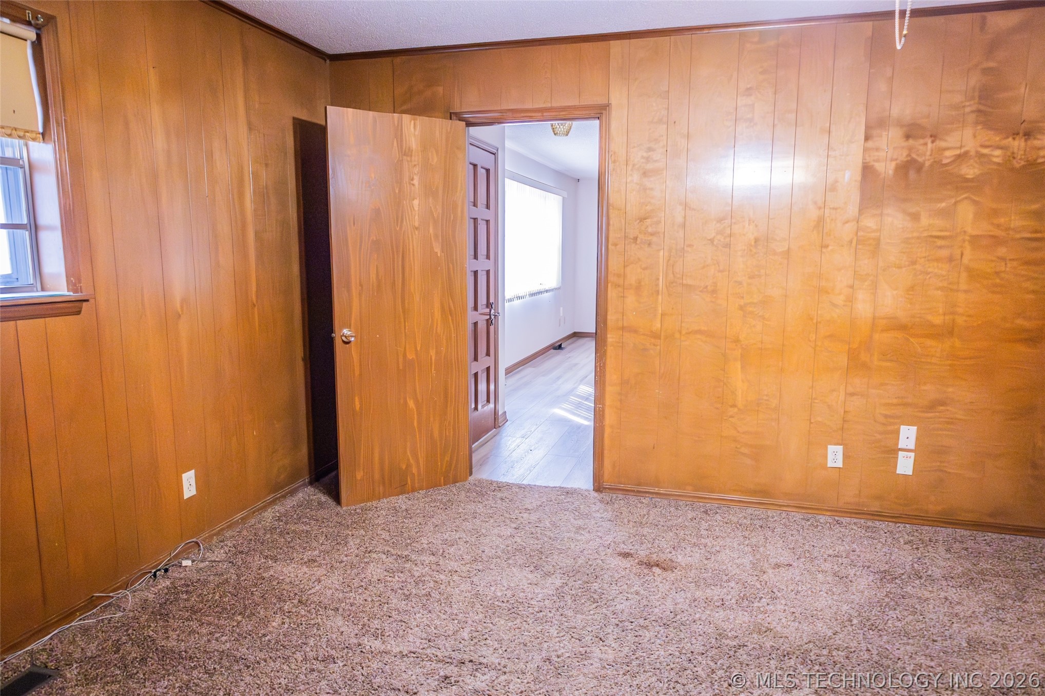 904 S D And H Street Property Photo 17