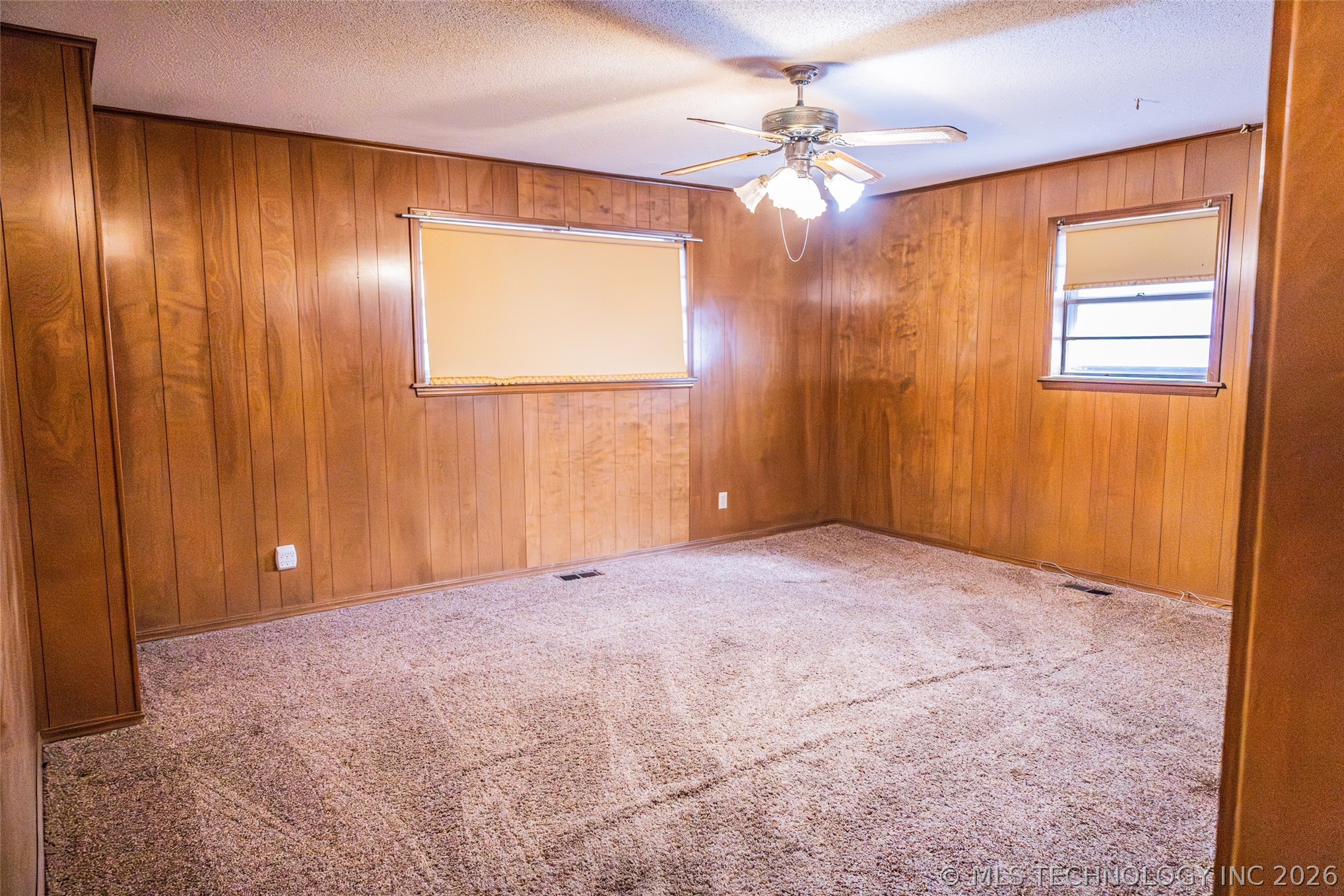 904 S D And H Street Property Photo 18