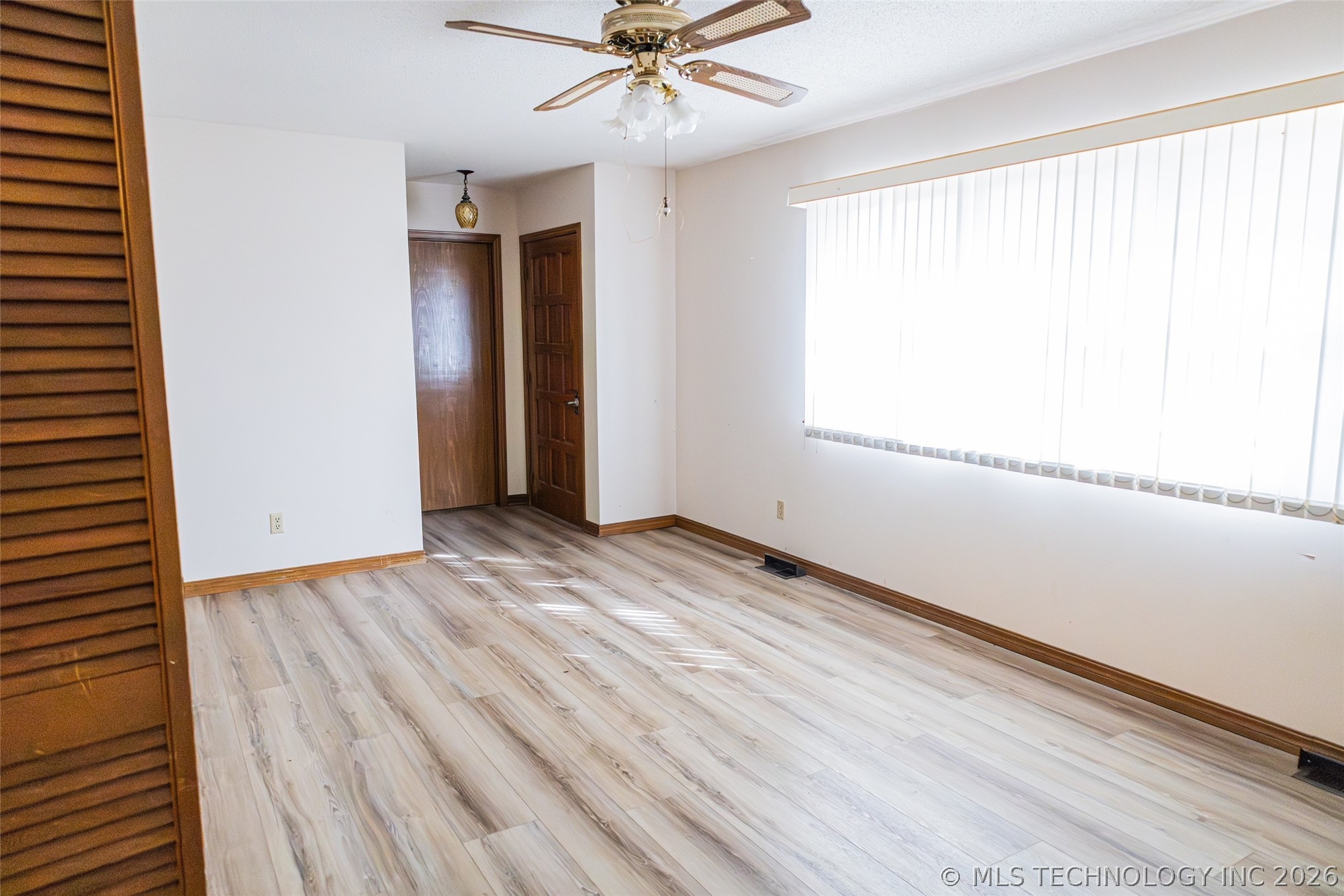 904 S D And H Street Property Photo 22