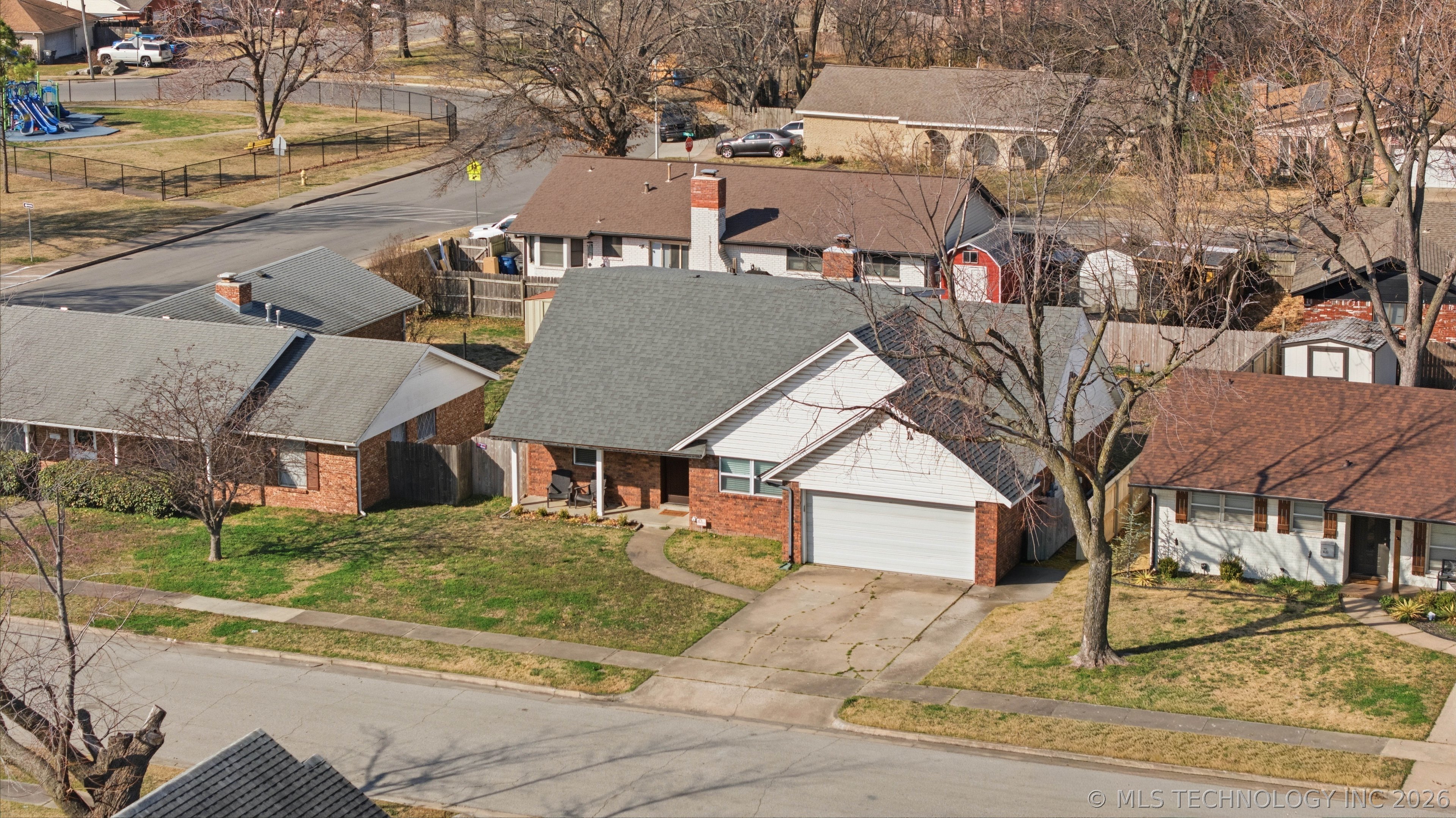 1624 S 108th East Place Property Photo 2