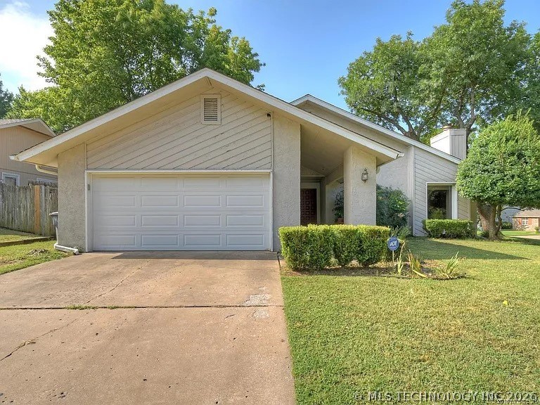 7802 E 79th Street Property Photo 1