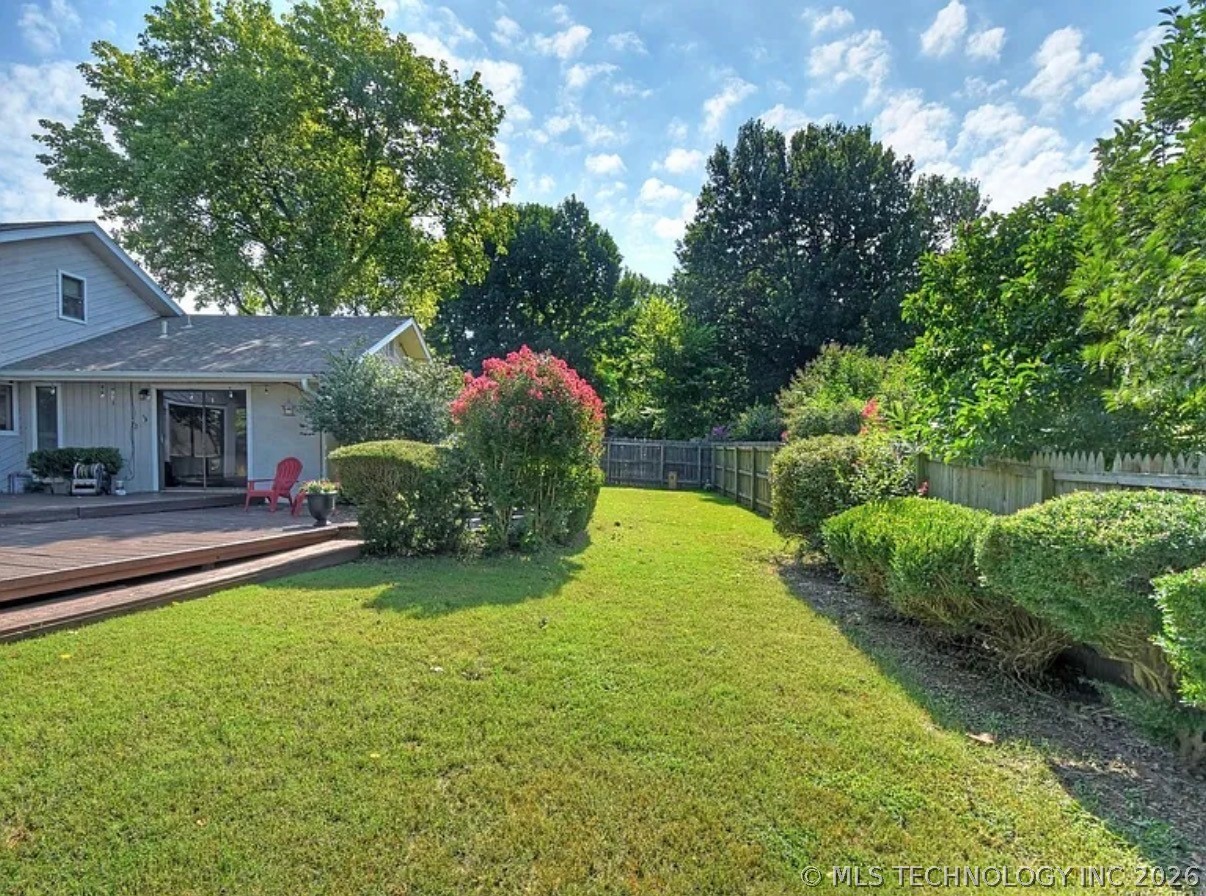 7802 E 79th Street Property Photo 4