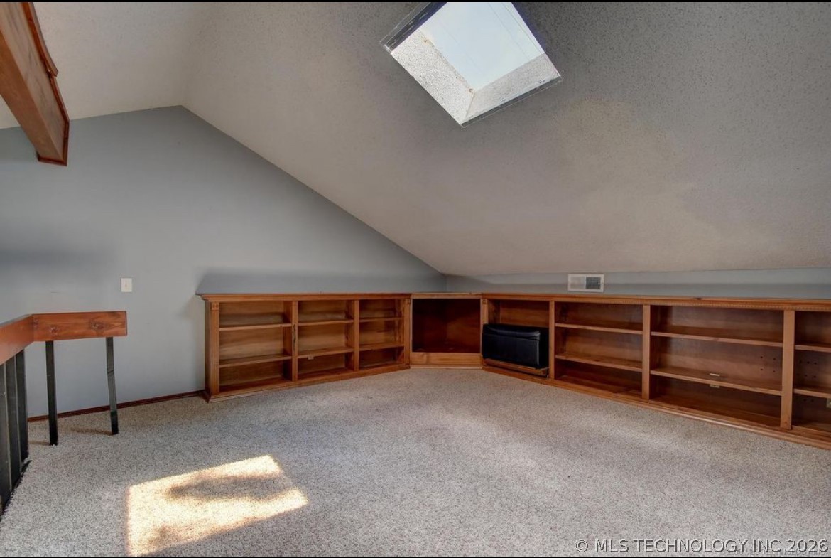 7802 E 79th Street Property Photo 8
