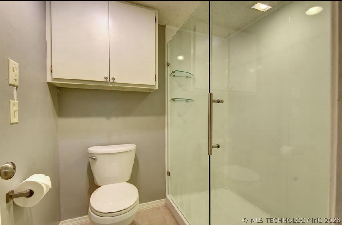 7802 E 79th Street Property Photo 11