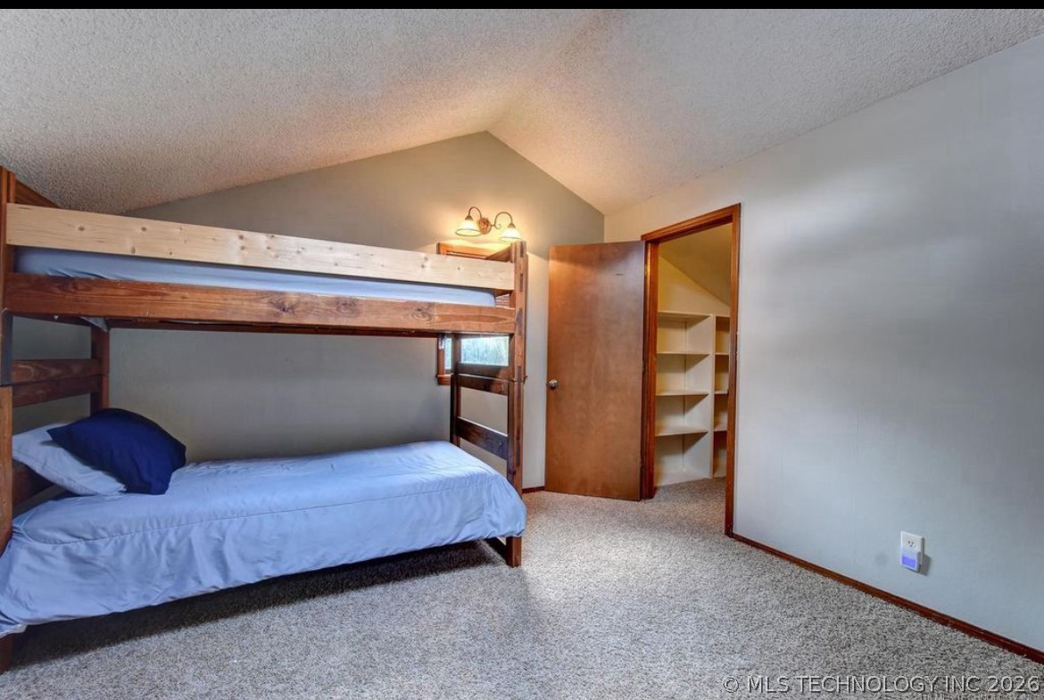 7802 E 79th Street Property Photo 13