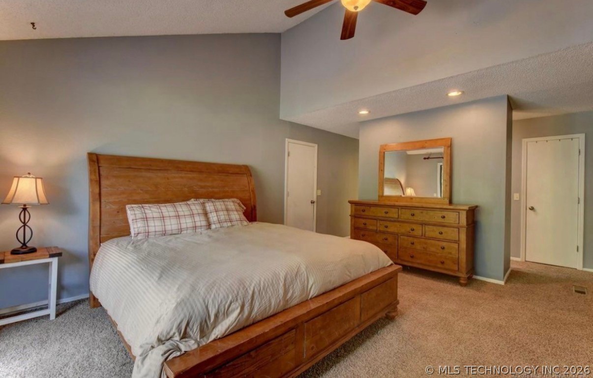 7802 E 79th Street Property Photo 15