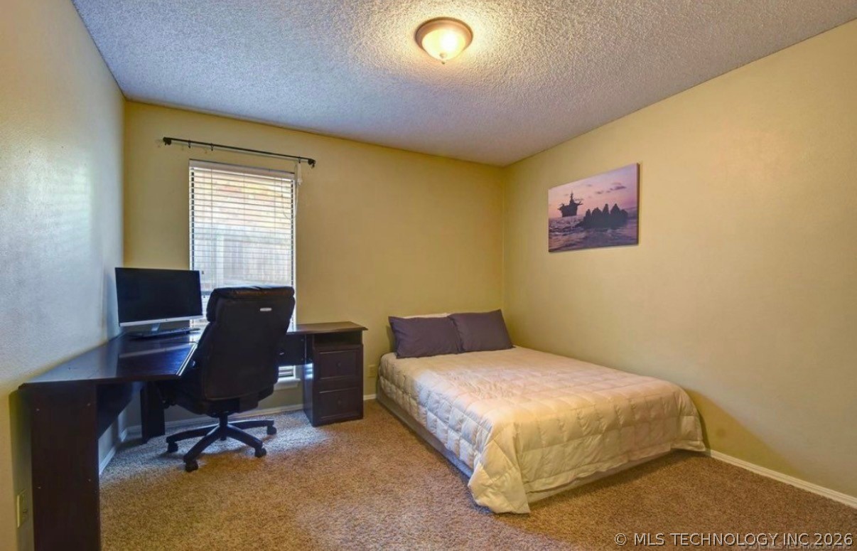 7802 E 79th Street Property Photo 17