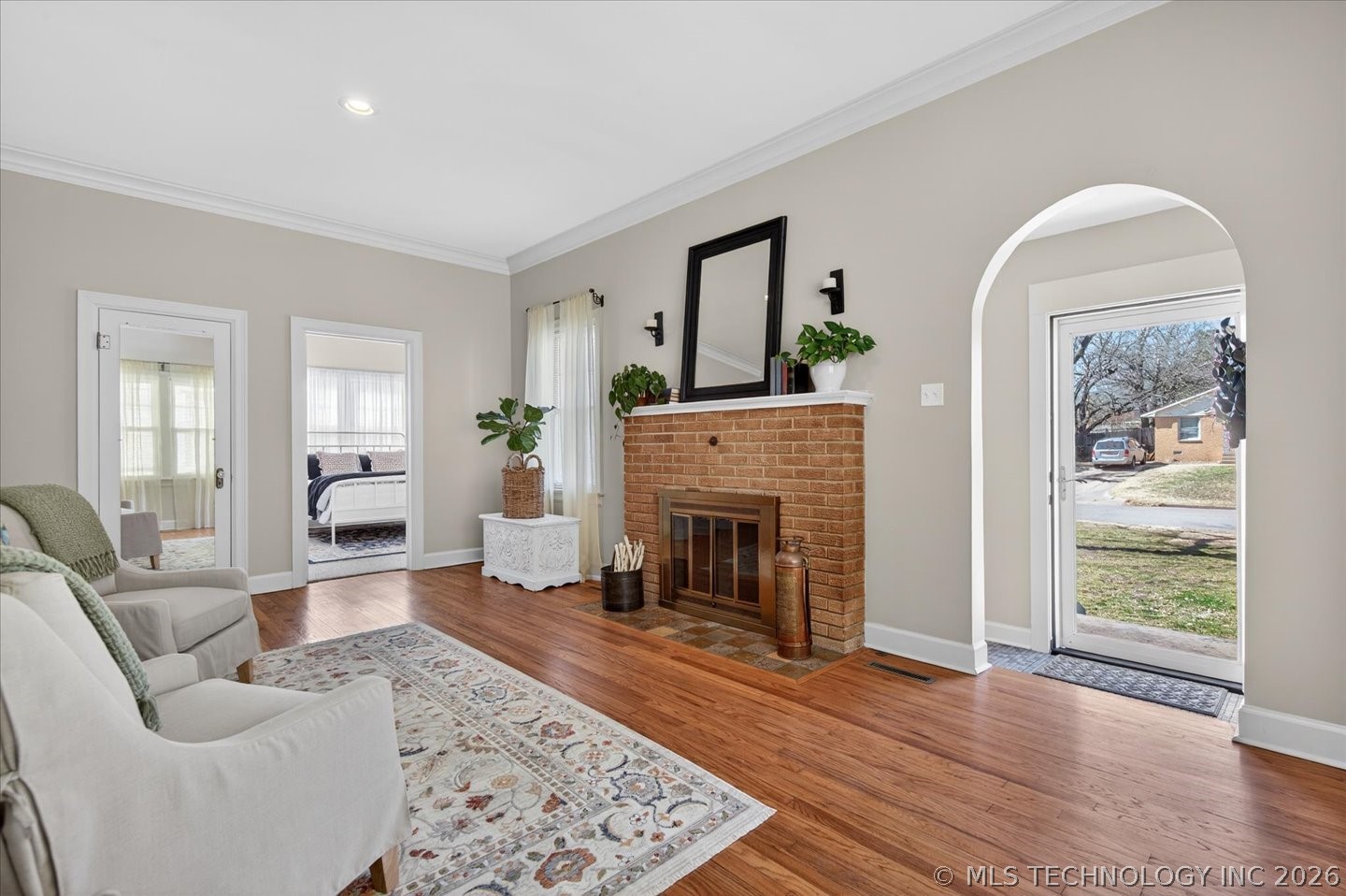 1524 S Johnstone Avenue Property Photo 5