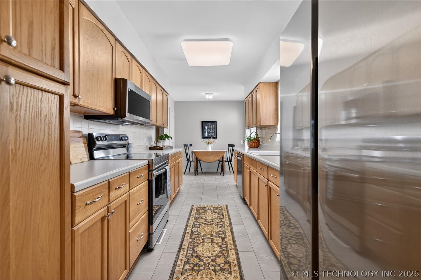 1524 S Johnstone Avenue Property Photo 12