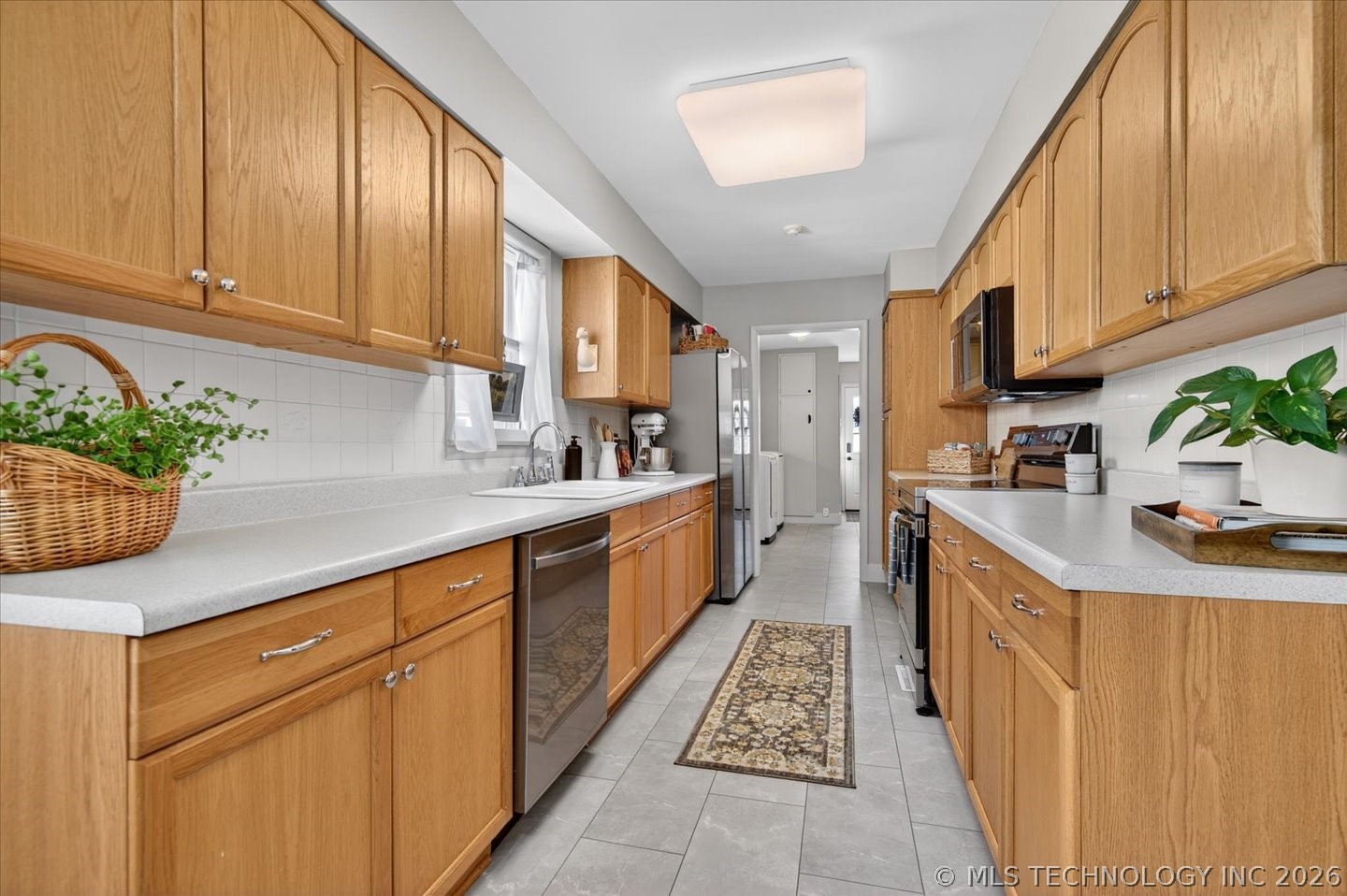 1524 S Johnstone Avenue Property Photo 15