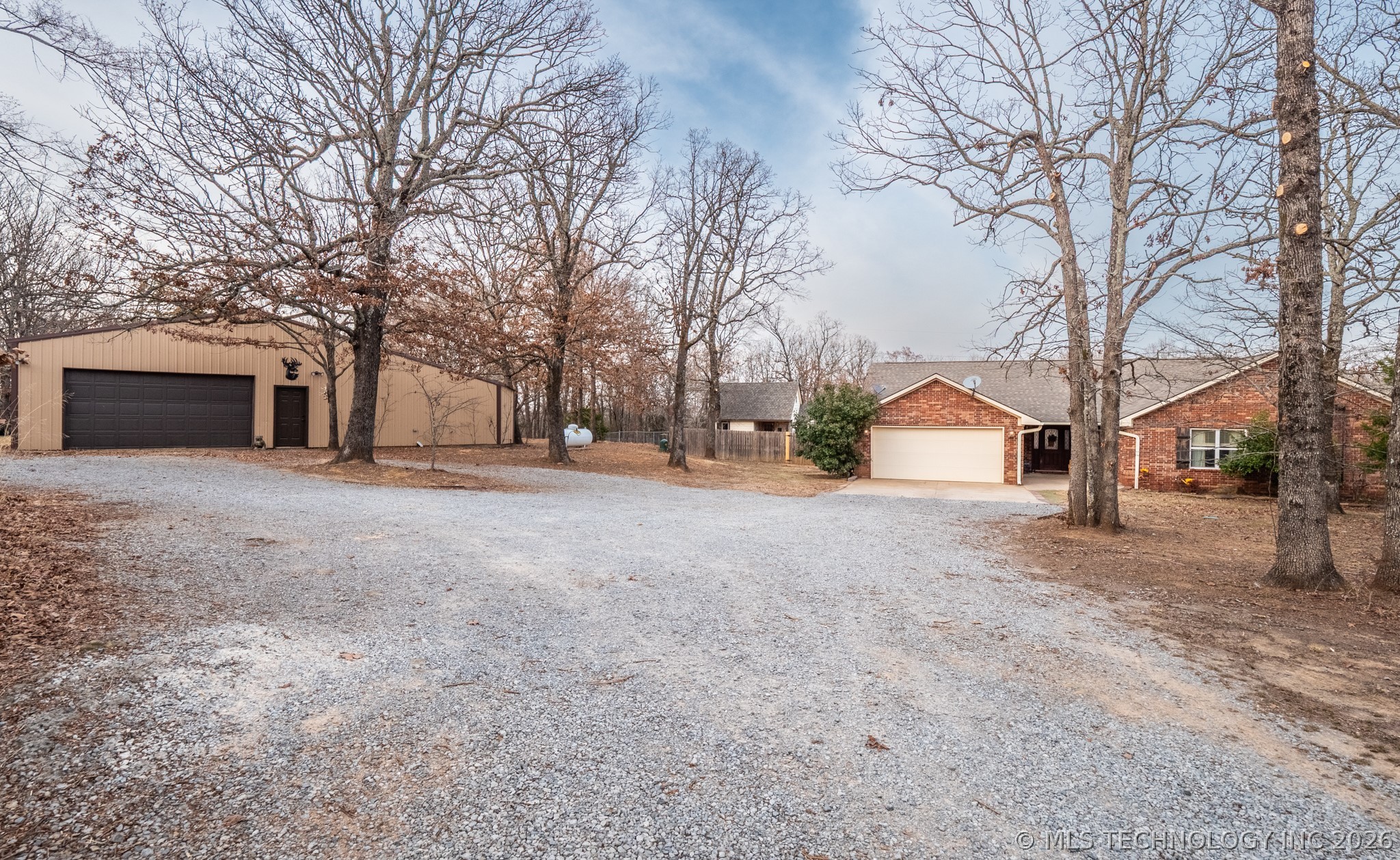 216 Peaceable Ridge Property Photo 4