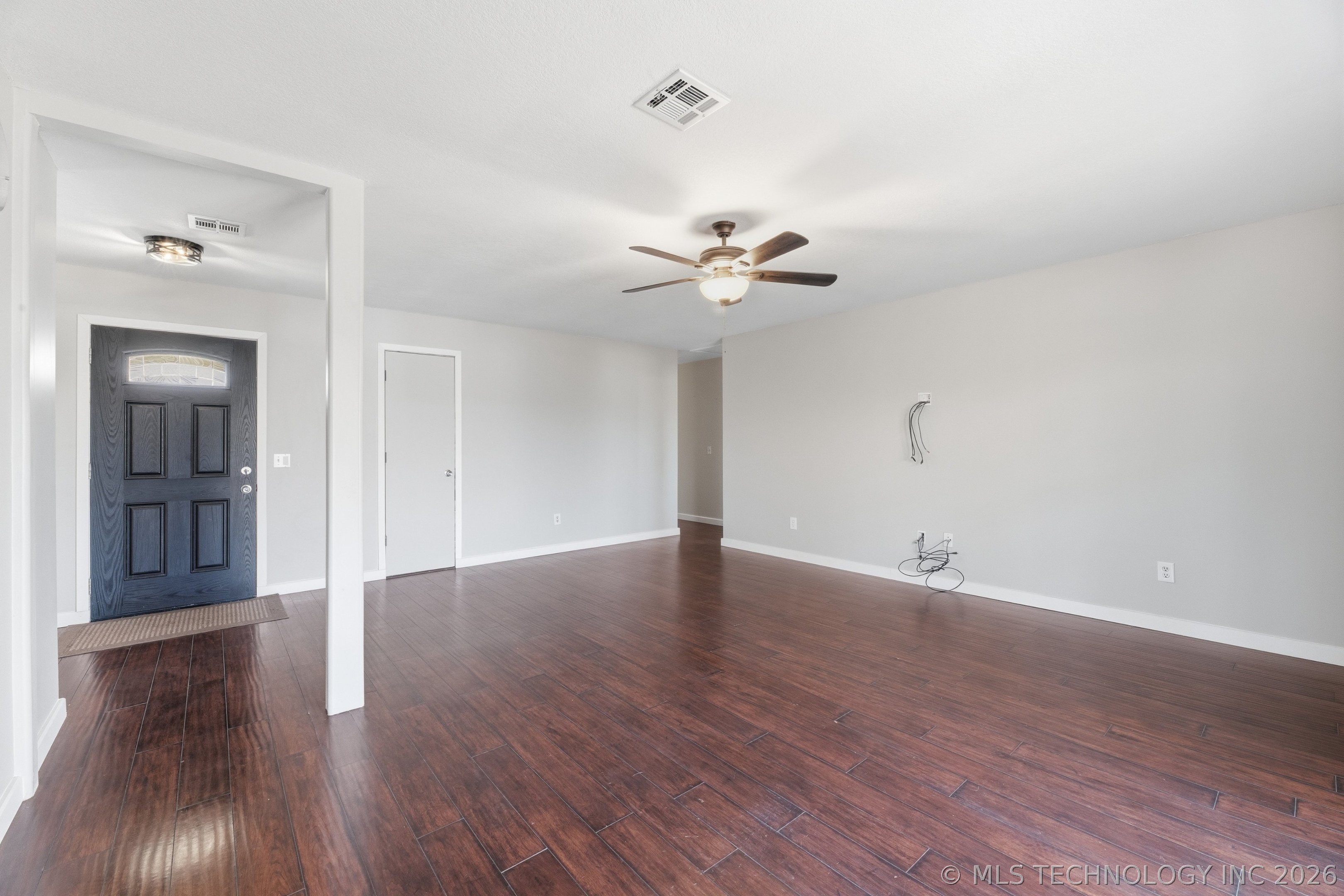 15201 S 4100 Road Property Photo 7