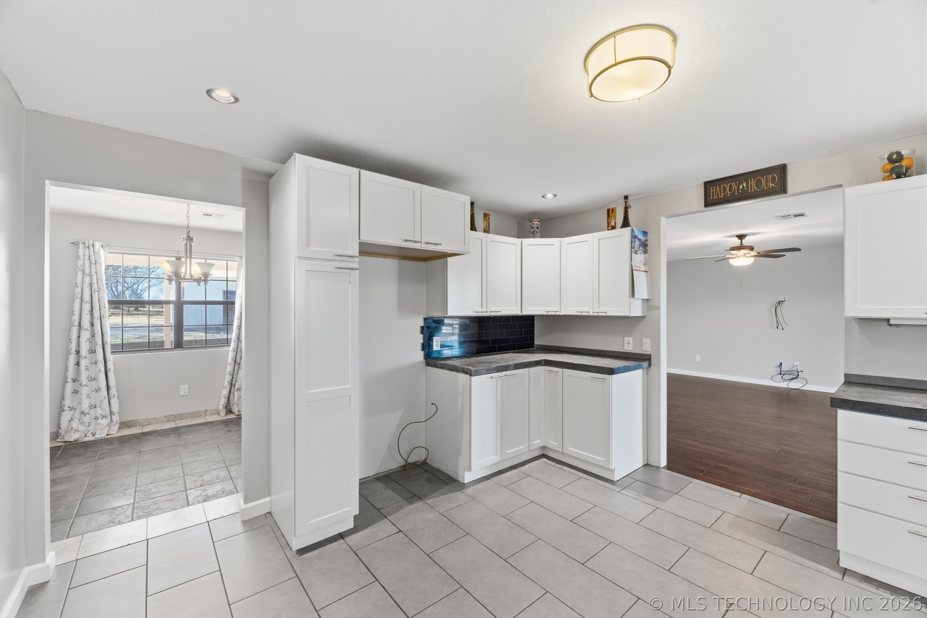 15201 S 4100 Road Property Photo 10