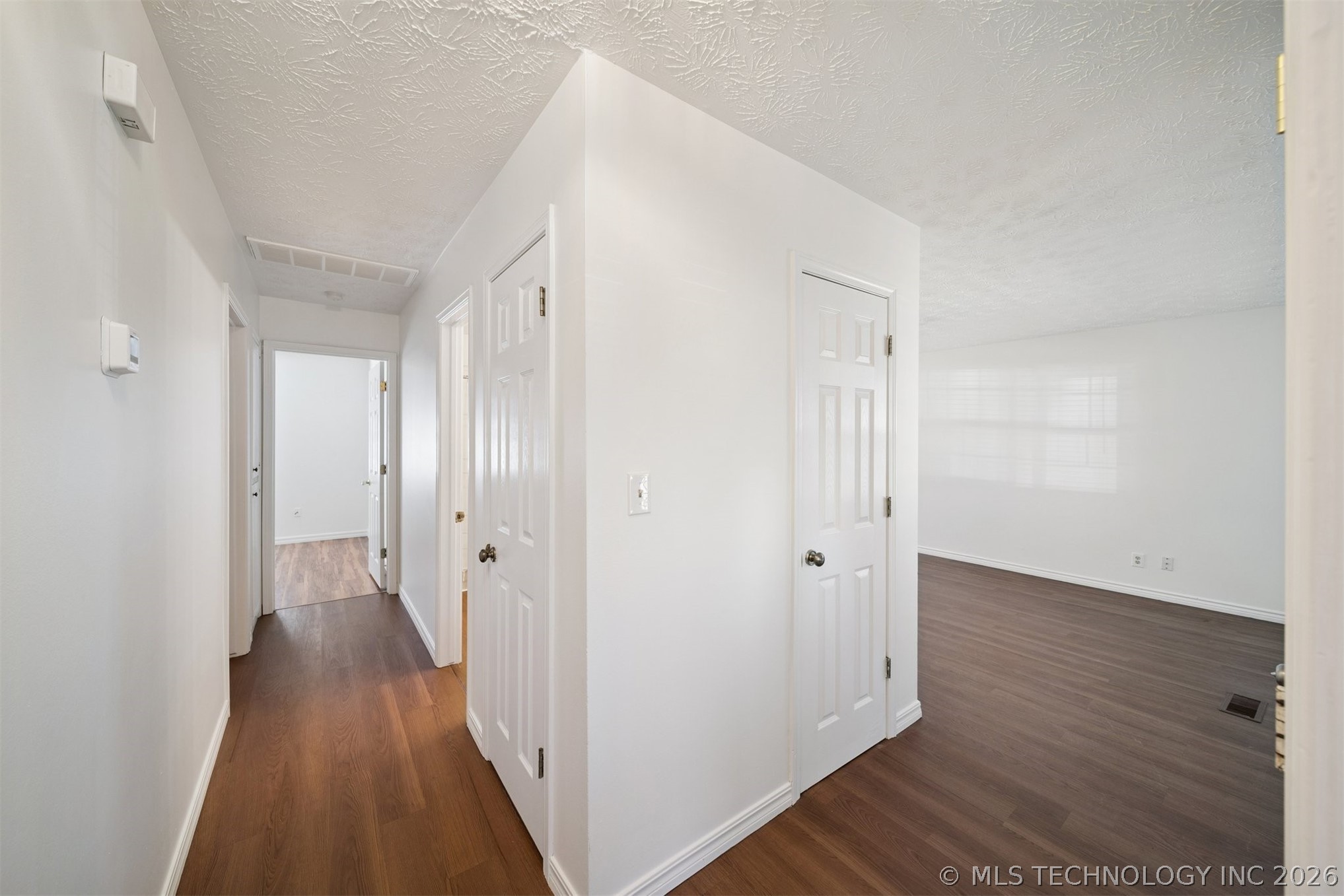1117 W 16th Street Property Photo 10