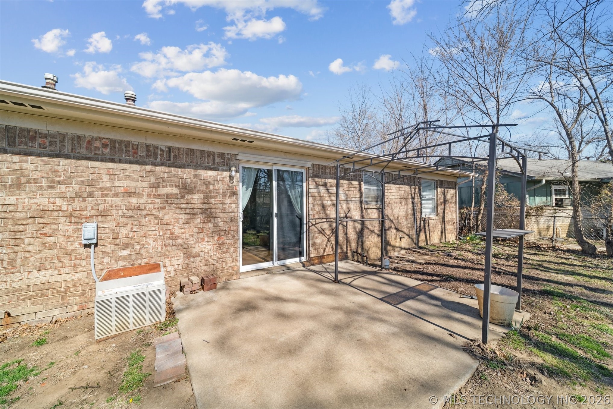 1117 W 16th Street Property Photo 15