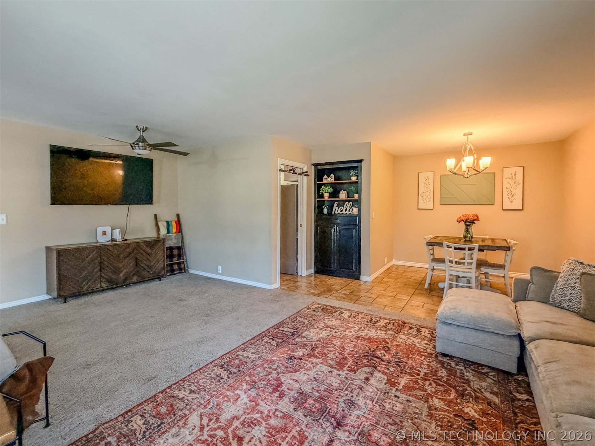 302 E Fuller Street Property Photo 11