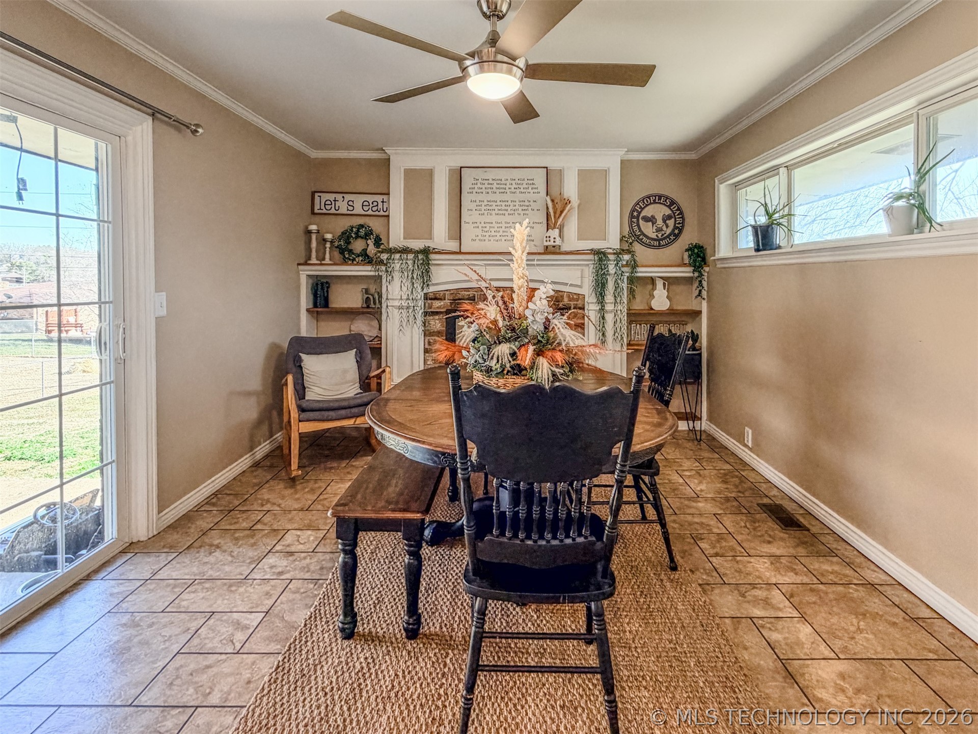 302 E Fuller Street Property Photo 25