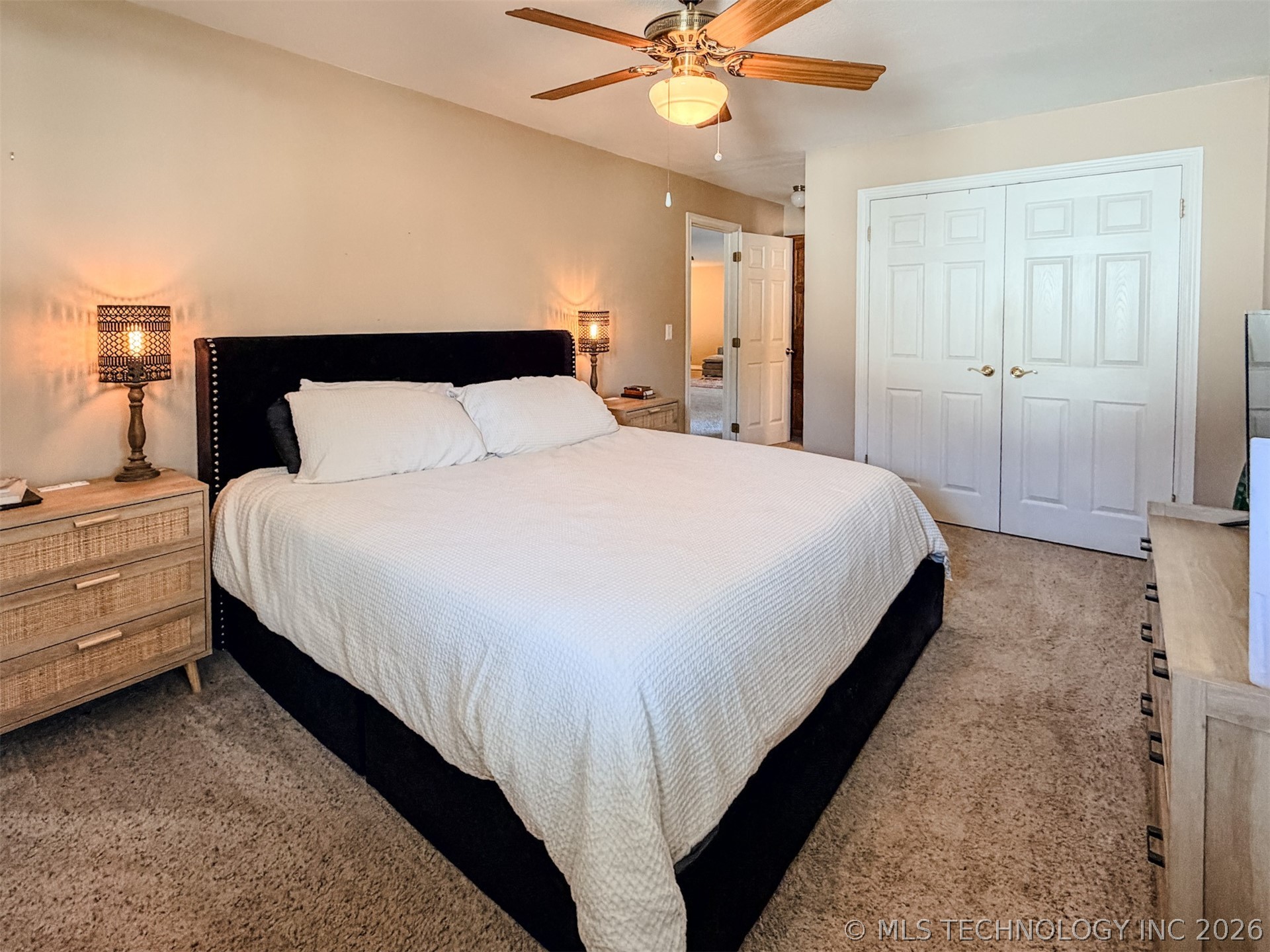 302 E Fuller Street Property Photo 40