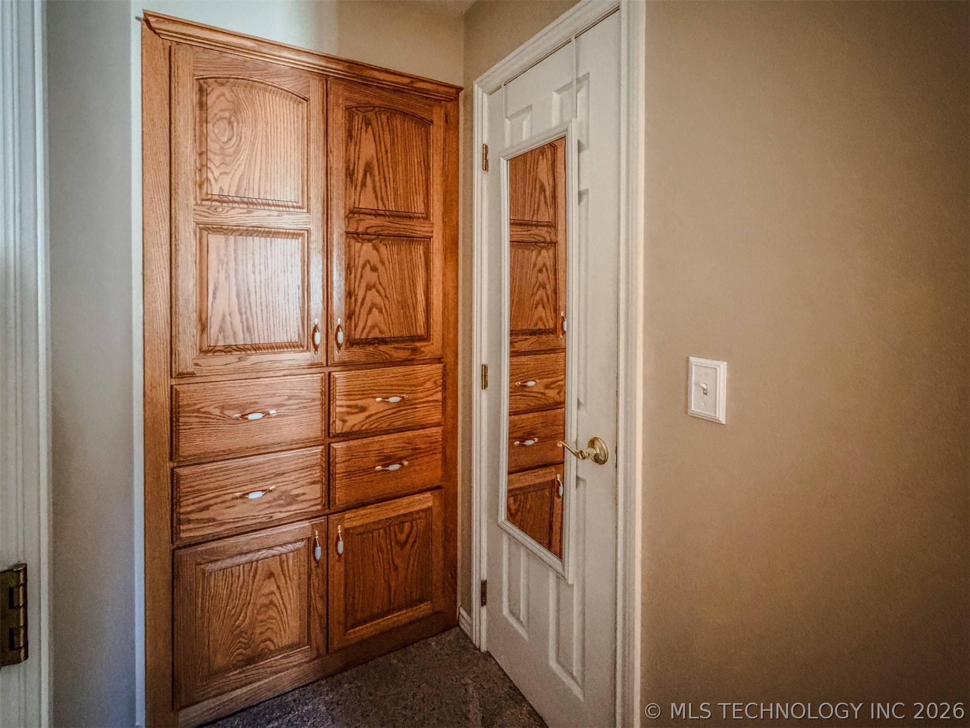 302 E Fuller Street Property Photo 43