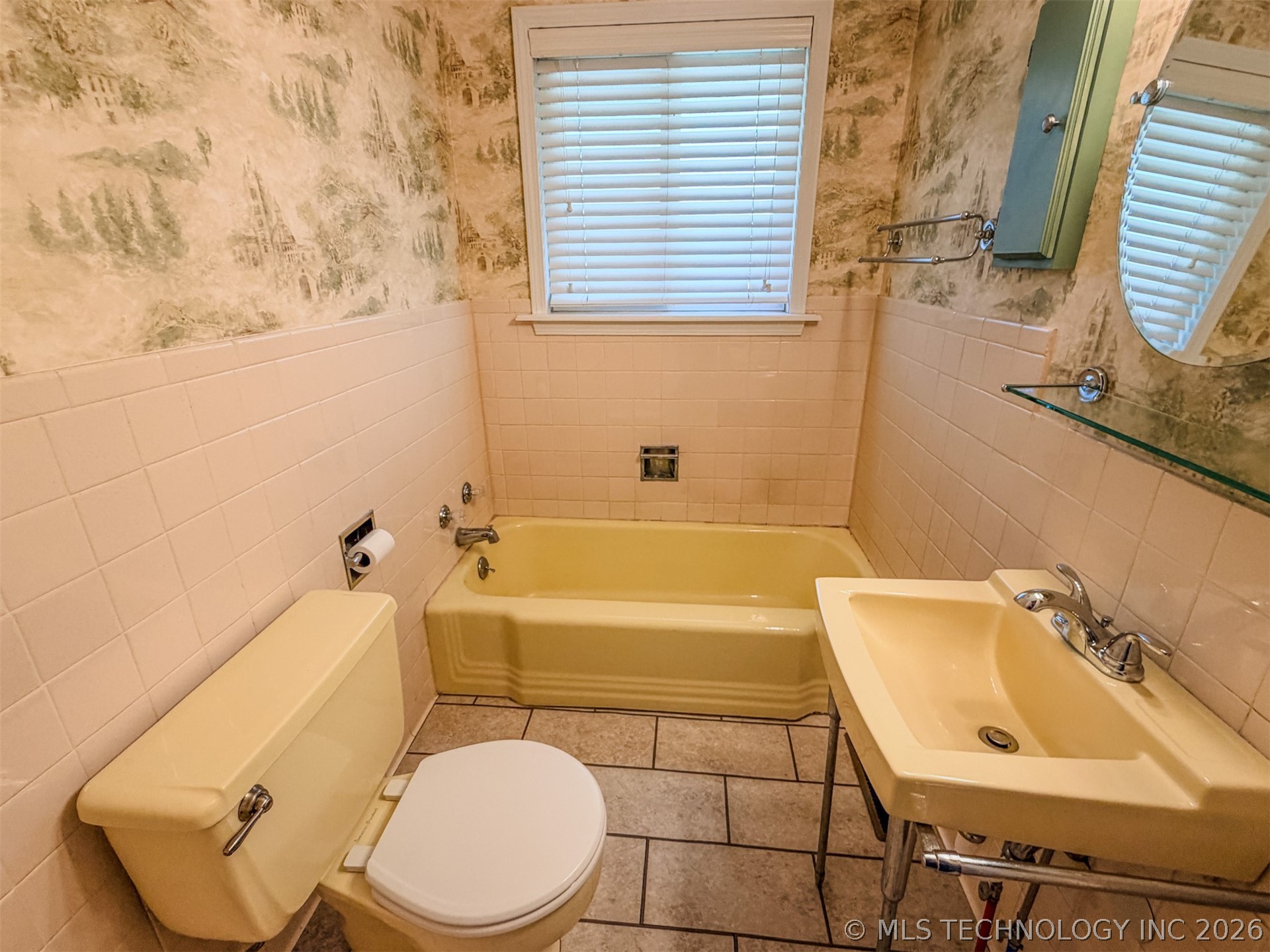 302 E Fuller Street Property Photo 45