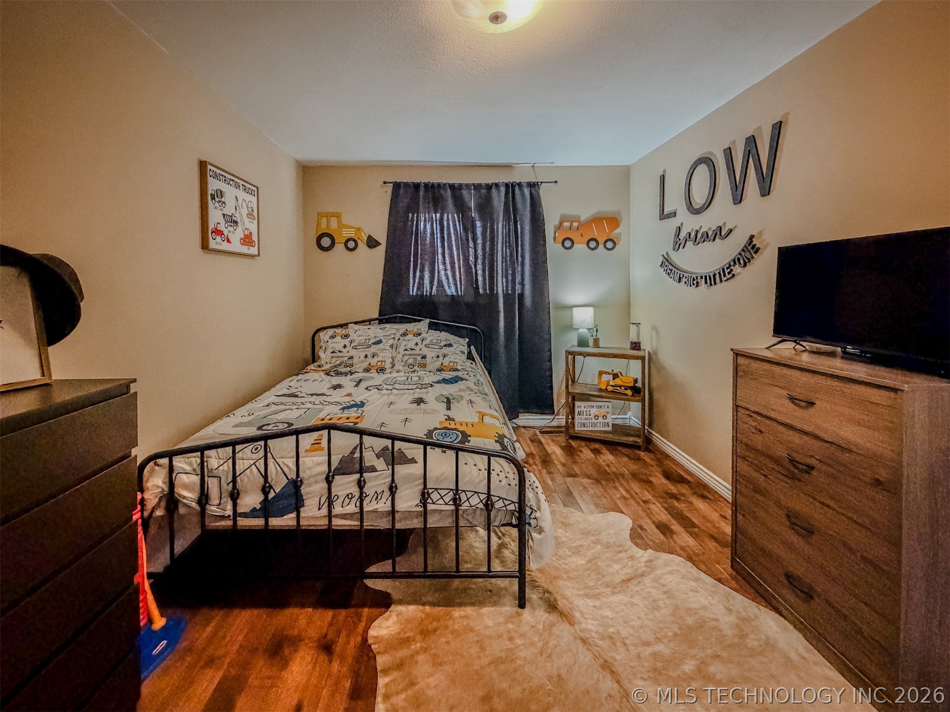 302 E Fuller Street Property Photo 49