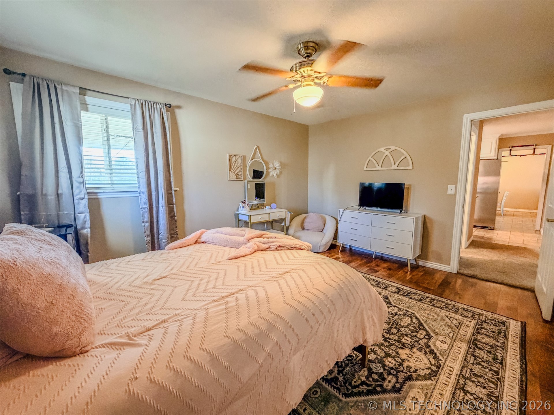 302 E Fuller Street Property Photo 57